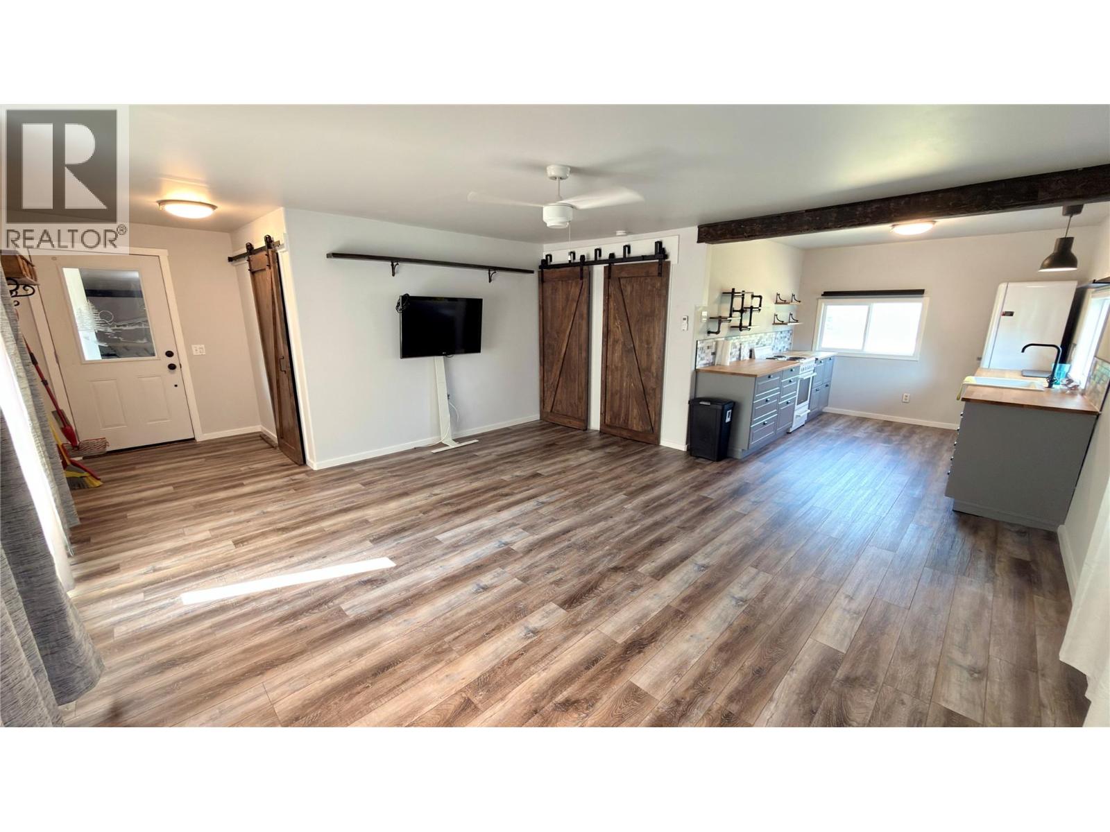 425 Everette Avenue, Greenwood, British Columbia  V0H 1J0 - Photo 15 - 10396725