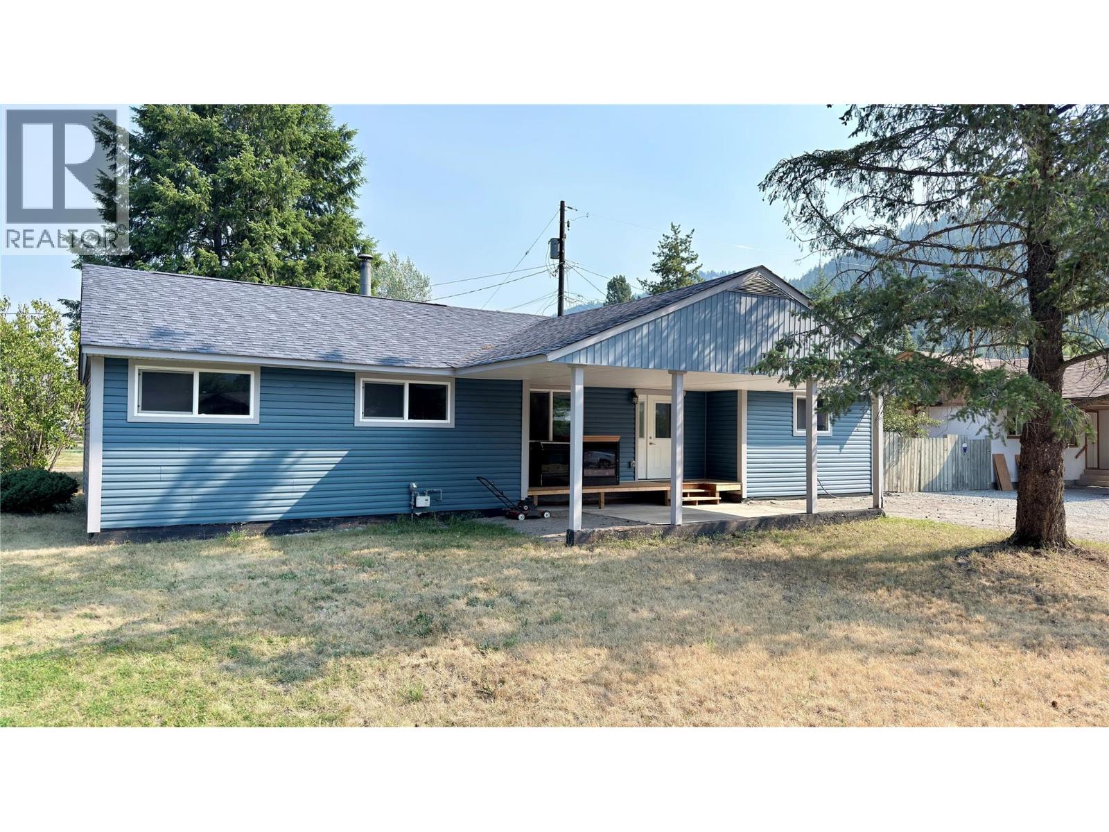 503 Woodgreen Crescent, Greenwood, British Columbia  V0H 1J0 - Photo 1 - 10396720