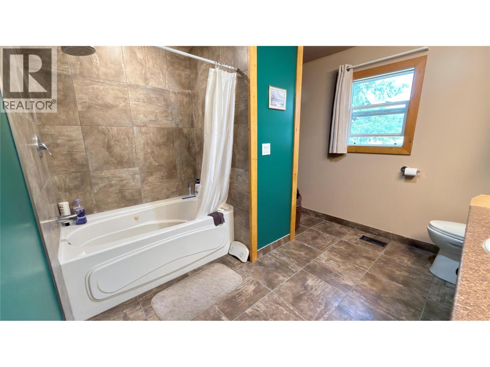 503 Woodgreen Crescent, Greenwood, British Columbia  V0H 1J0 - Photo 16 - 10396720