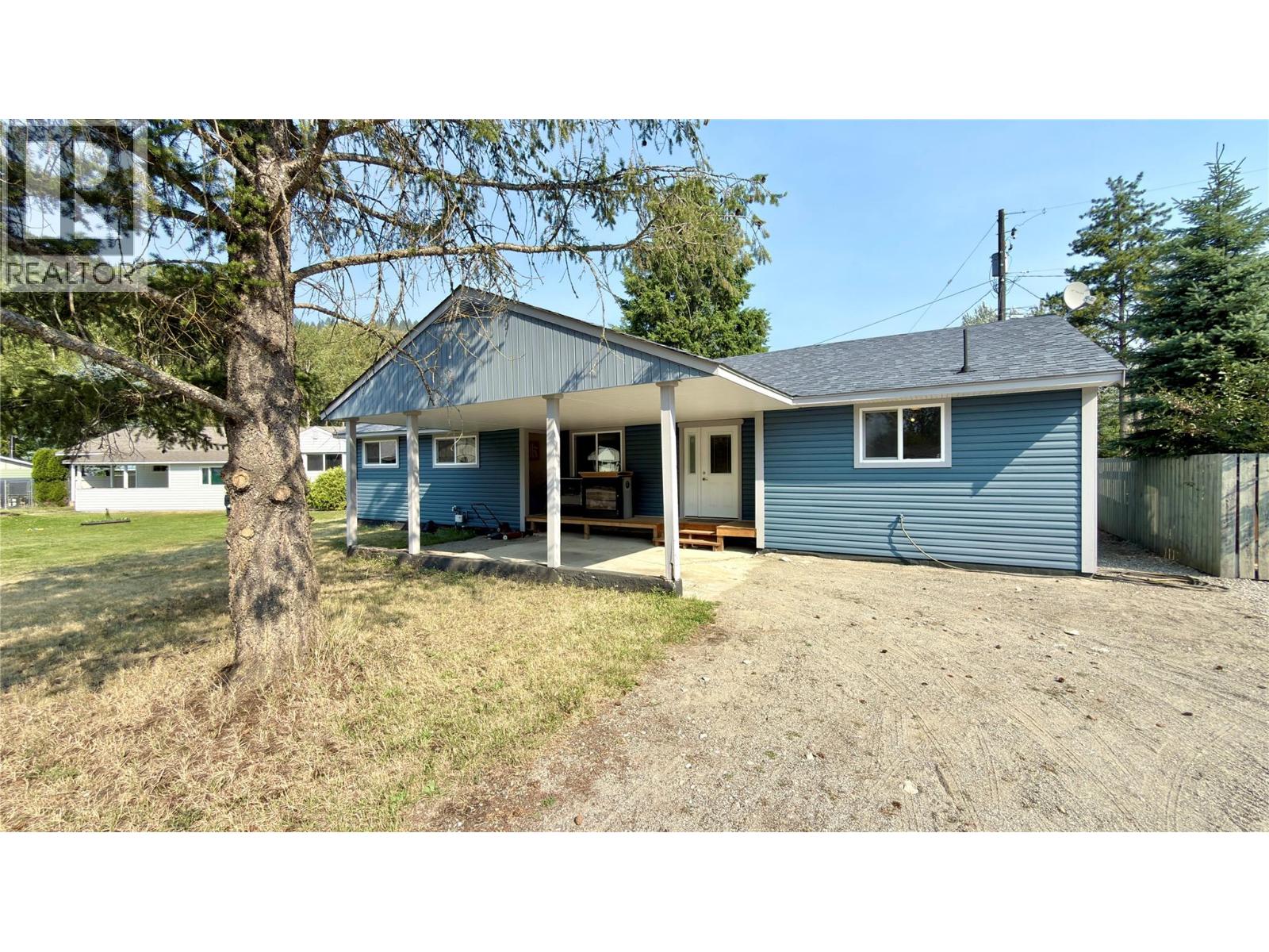 503 Woodgreen Crescent, Greenwood, British Columbia  V0H 1J0 - Photo 2 - 10396720