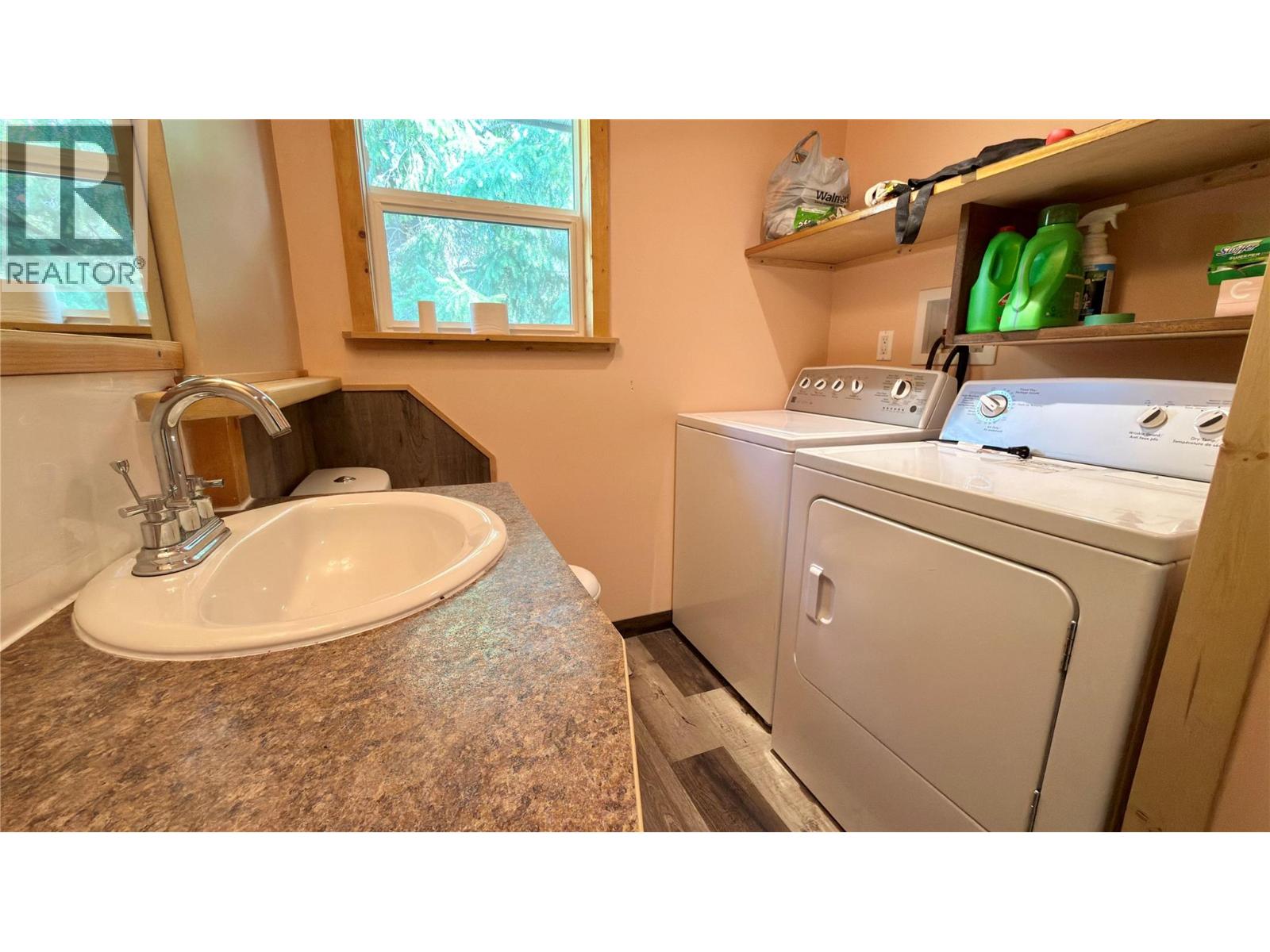 503 Woodgreen Crescent, Greenwood, British Columbia  V0H 1J0 - Photo 23 - 10396720