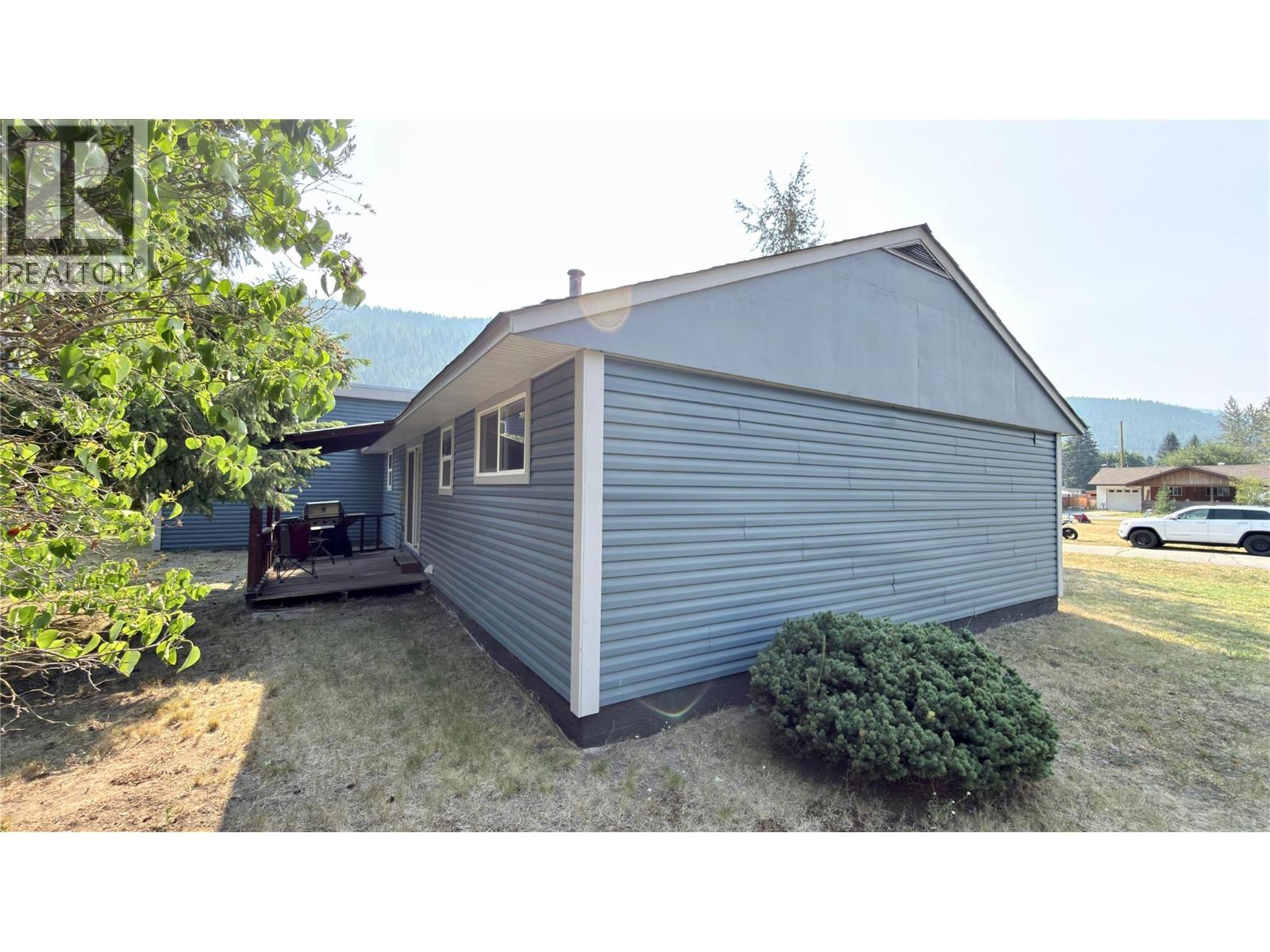 503 Woodgreen Crescent, Greenwood, British Columbia  V0H 1J0 - Photo 3 - 10396720