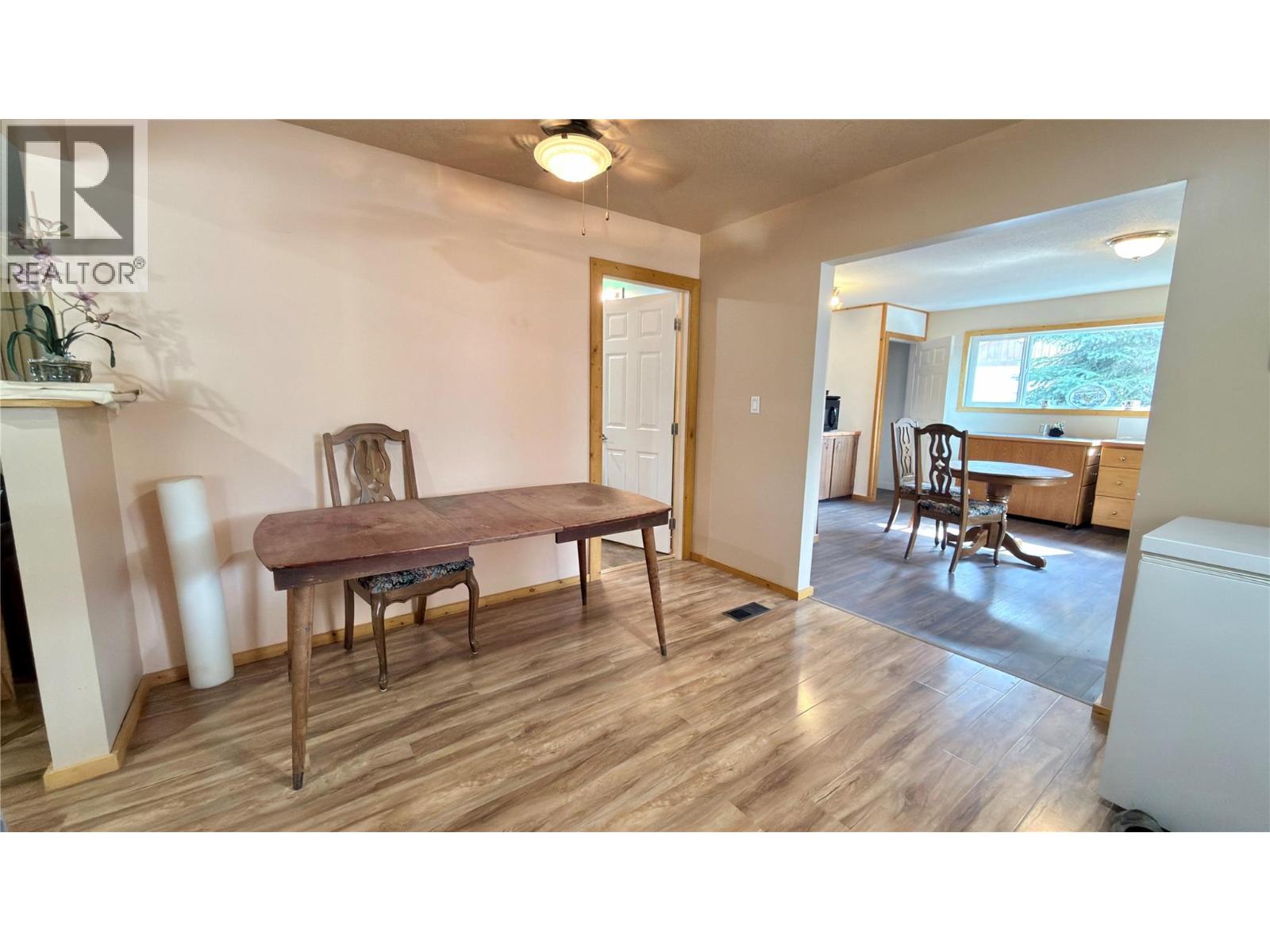 503 Woodgreen Crescent, Greenwood, British Columbia  V0H 1J0 - Photo 7 - 10396720