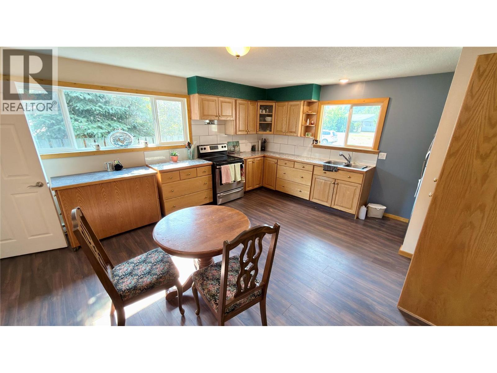 503 Woodgreen Crescent, Greenwood, British Columbia  V0H 1J0 - Photo 9 - 10396720