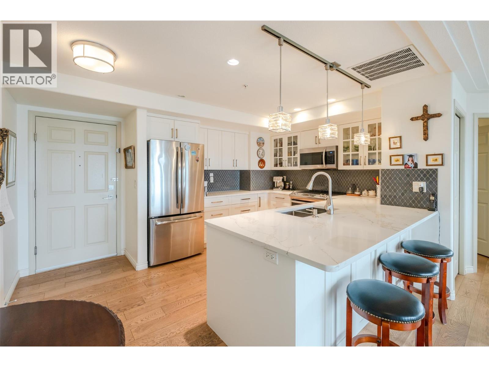 2125 Atkinson Street Unit# 901, Penticton, British Columbia  V2A 9E6 - Photo 10 - 10396270
