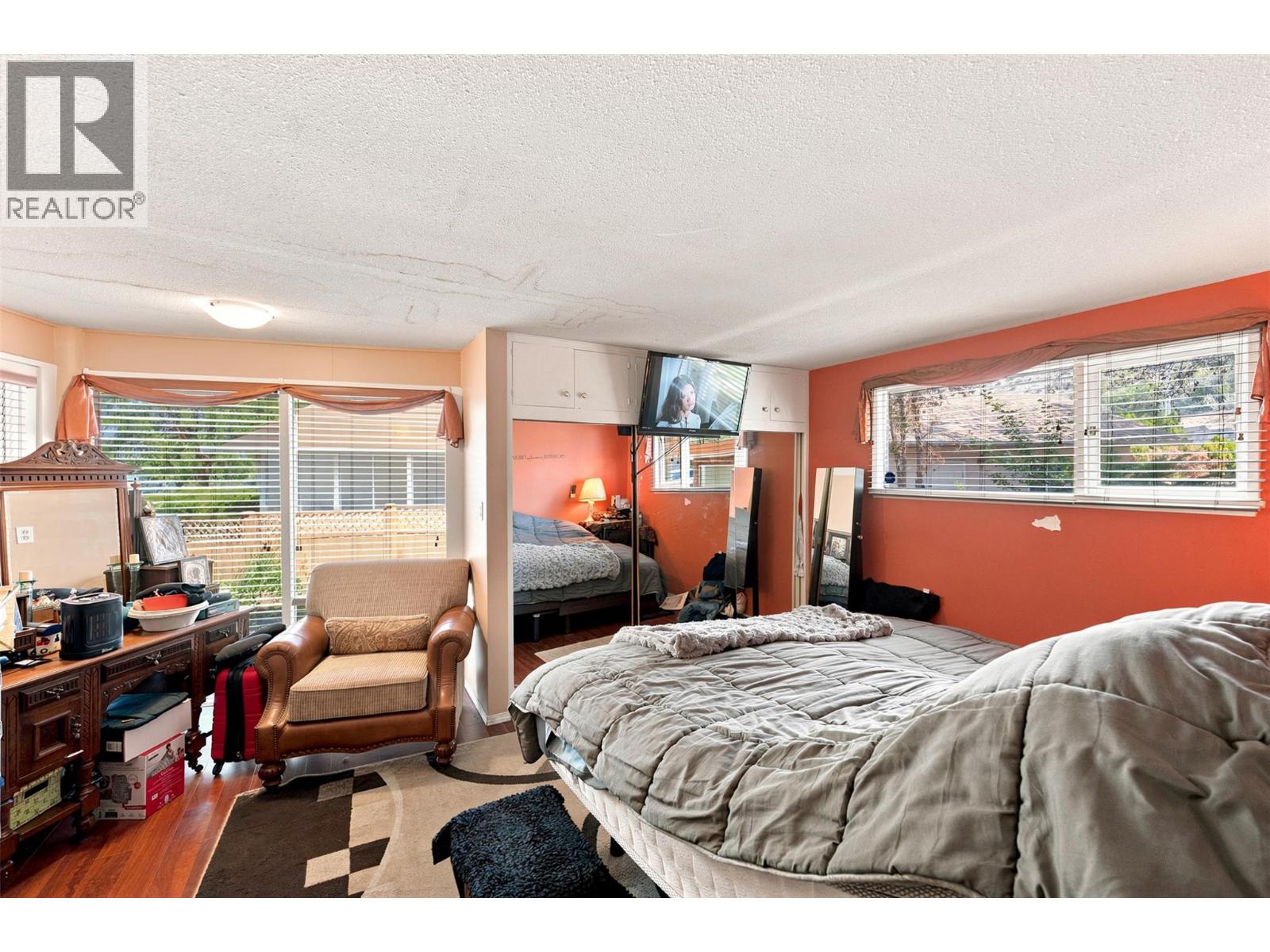 3935 Lakeside Road, Penticton, British Columbia  V2A 8W1 - Photo 12 - 10395992