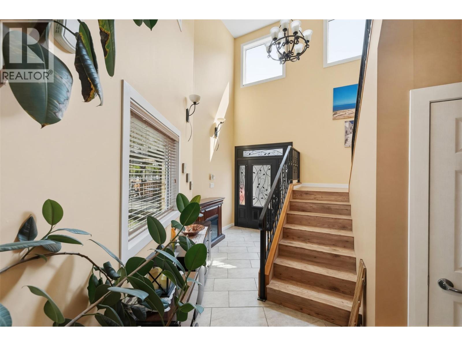 3935 Lakeside Road, Penticton, British Columbia  V2A 8W1 - Photo 19 - 10395992