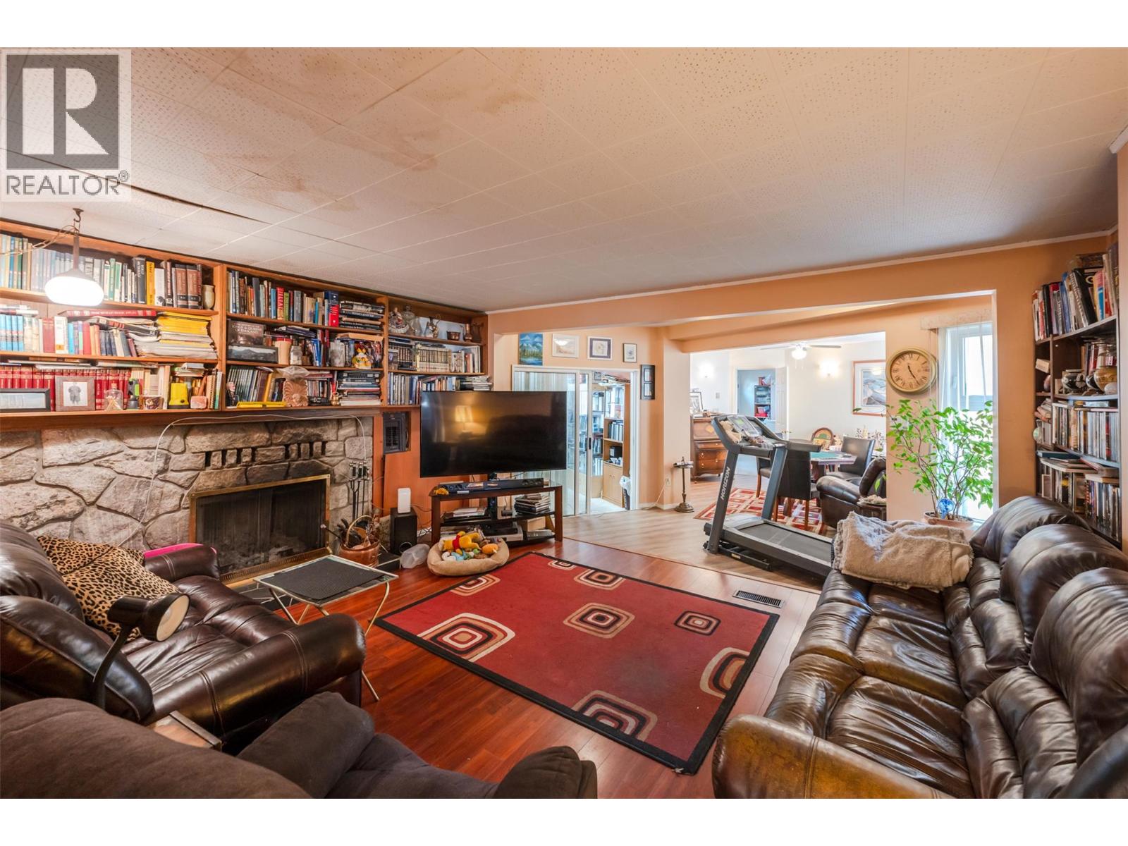 3935 Lakeside Road, Penticton, British Columbia  V2A 8W1 - Photo 21 - 10395992