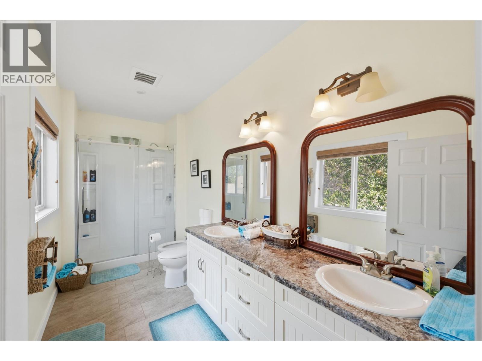 3935 Lakeside Road, Penticton, British Columbia  V2A 8W1 - Photo 36 - 10395992