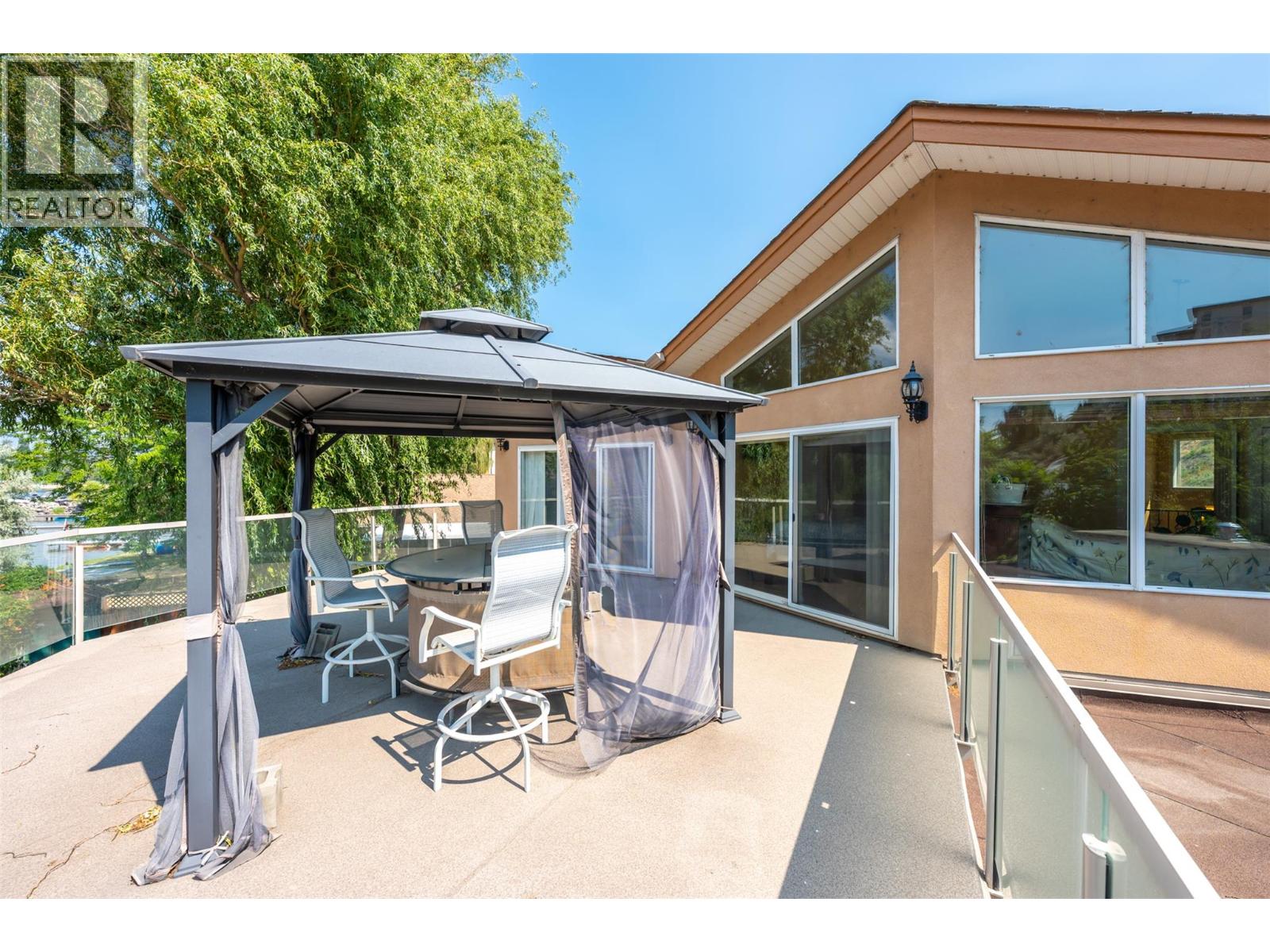 3935 Lakeside Road, Penticton, British Columbia  V2A 8W1 - Photo 40 - 10395992