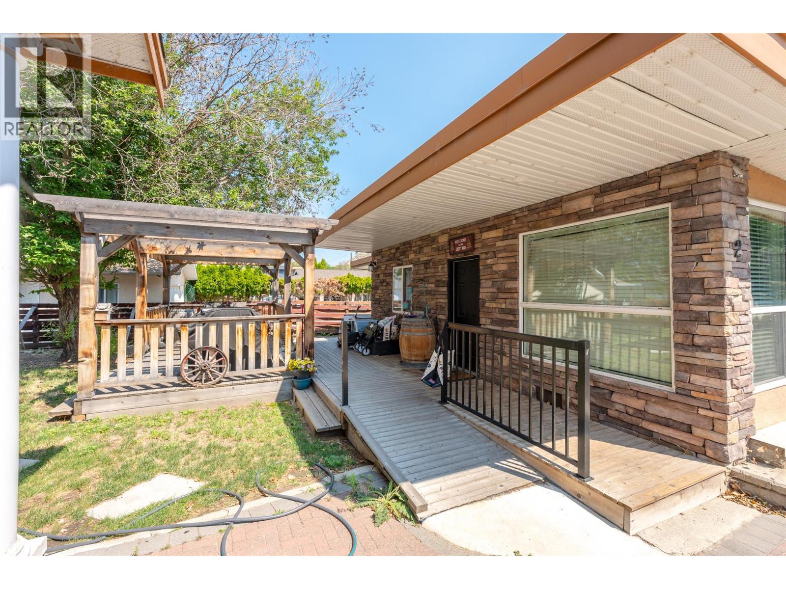 3935 Lakeside Road, Penticton, British Columbia  V2A 8W1 - Photo 58 - 10395992