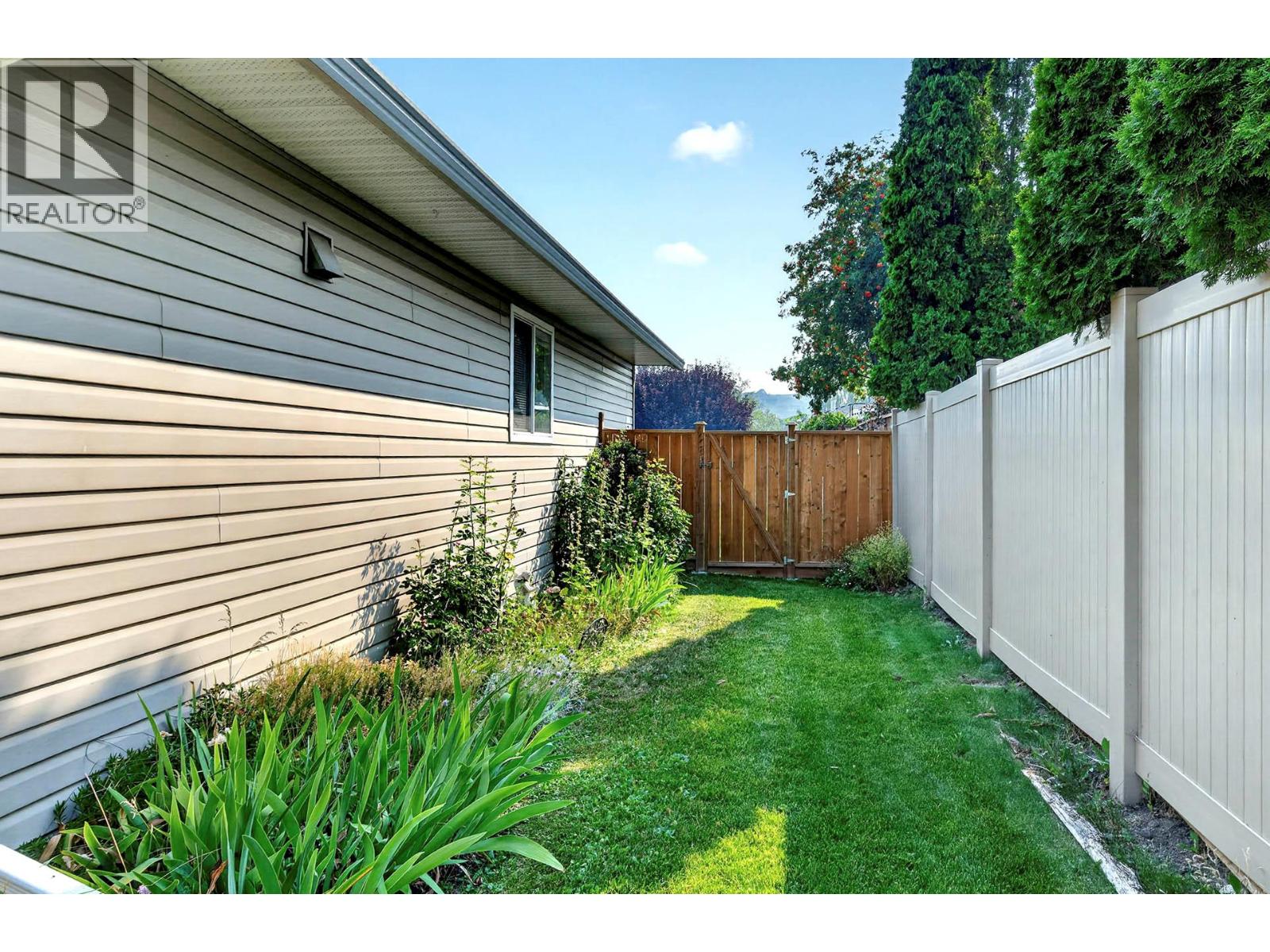 1951 Lodgepole Drive Unit# 21, Kamloops, British Columbia  V1S 1Y1 - Photo 33 - 10396774