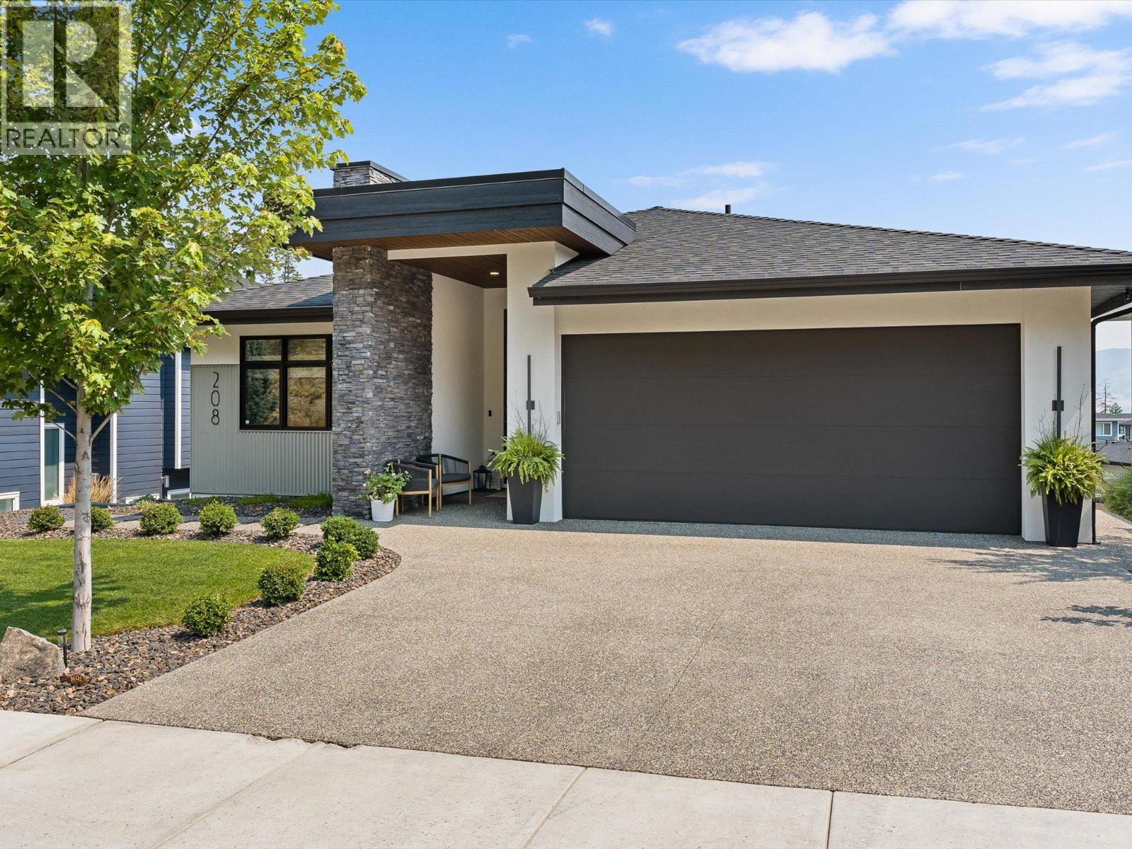208 Skyland Drive, Kelowna, British Columbia  V1V 0C9 - Photo 2 - 10396390