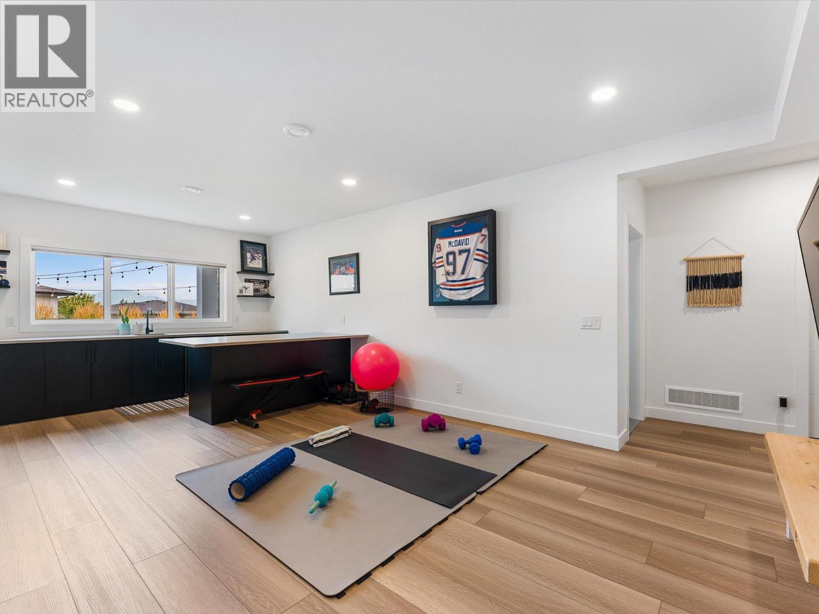 208 Skyland Drive, Kelowna, British Columbia  V1V 0C9 - Photo 41 - 10396390