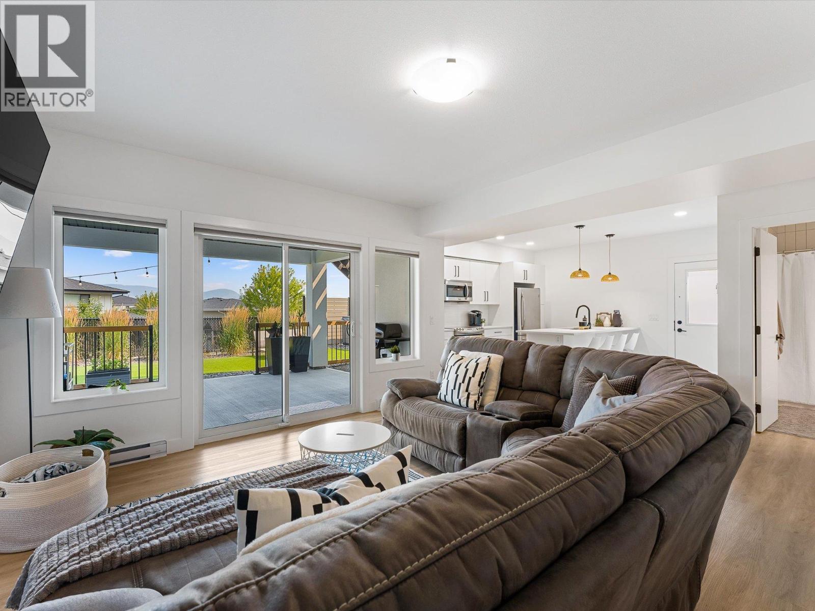 208 Skyland Drive, Kelowna, British Columbia  V1V 0C9 - Photo 44 - 10396390