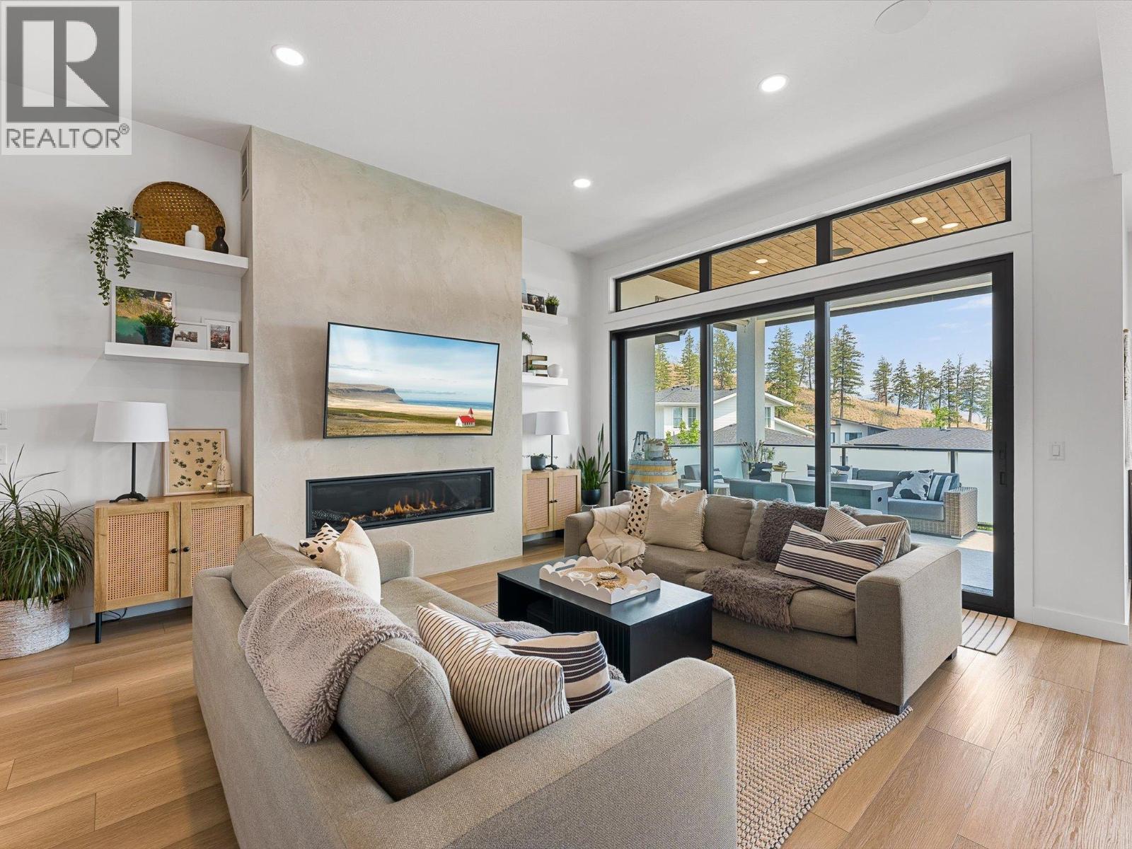 208 Skyland Drive, Kelowna, British Columbia  V1V 0C9 - Photo 7 - 10396390