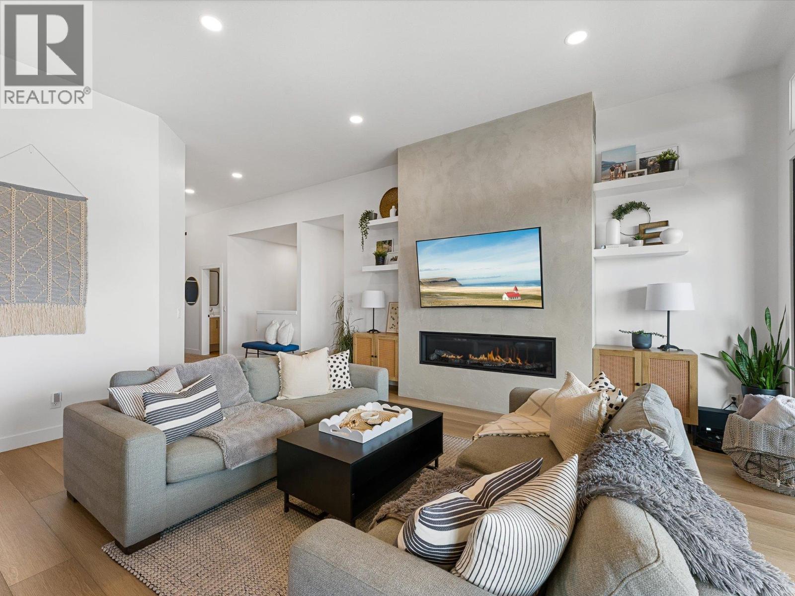 208 Skyland Drive, Kelowna, British Columbia  V1V 0C9 - Photo 8 - 10396390