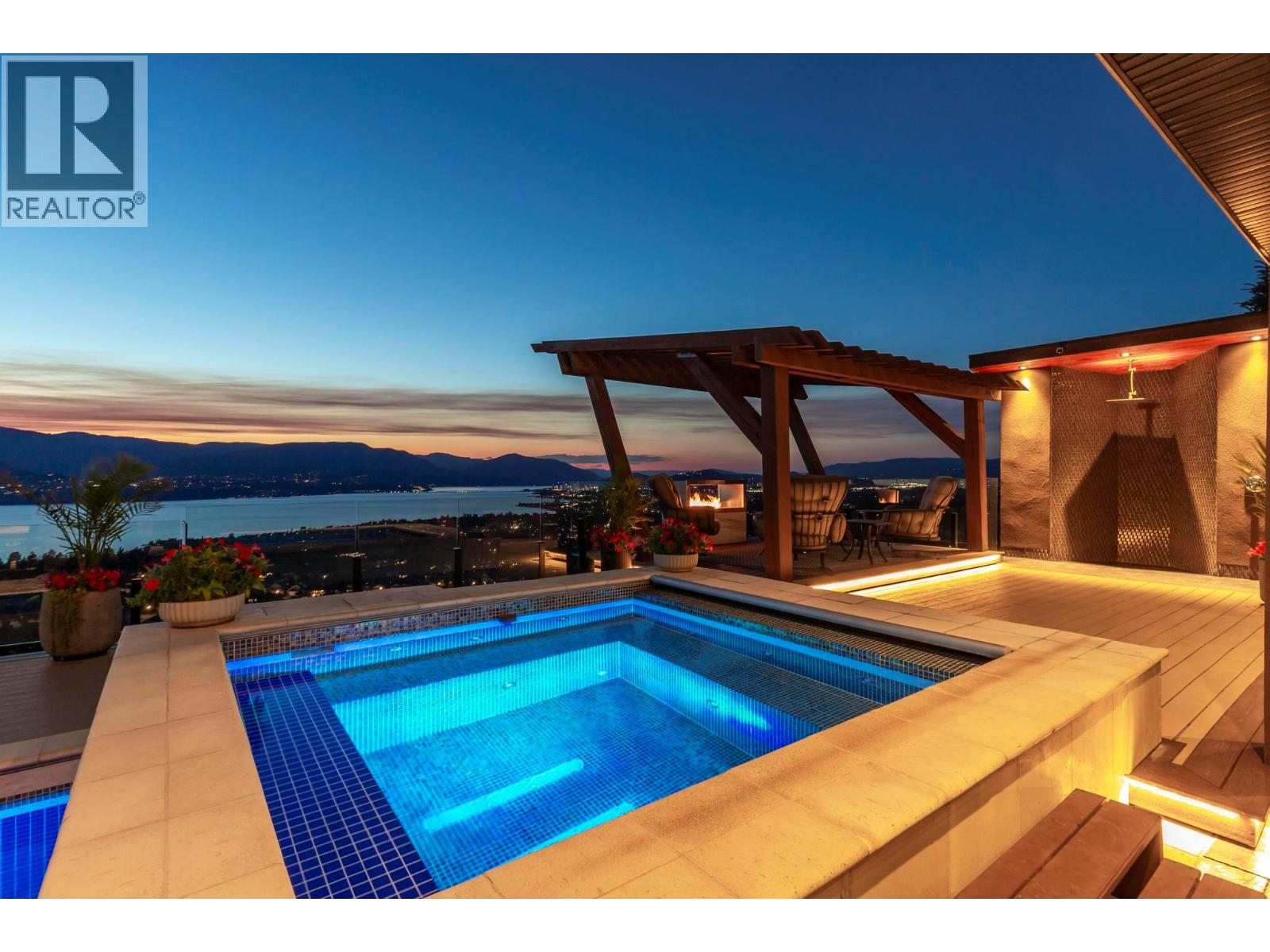 722 Kuipers Crescent, Kelowna, British Columbia  V1W 5B2 - Photo 2 - 10396333
