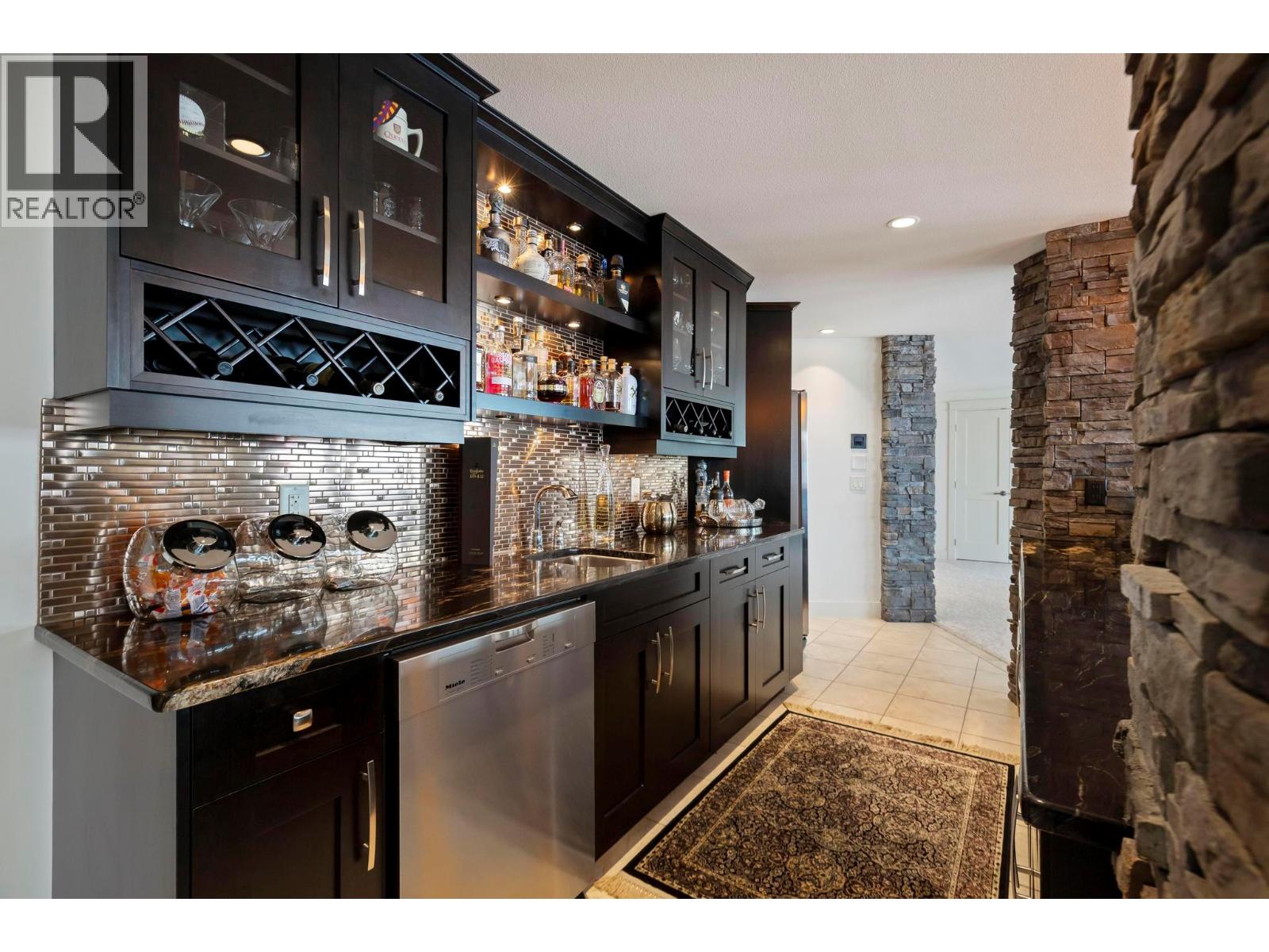 722 Kuipers Crescent, Kelowna, British Columbia  V1W 5B2 - Photo 37 - 10396333