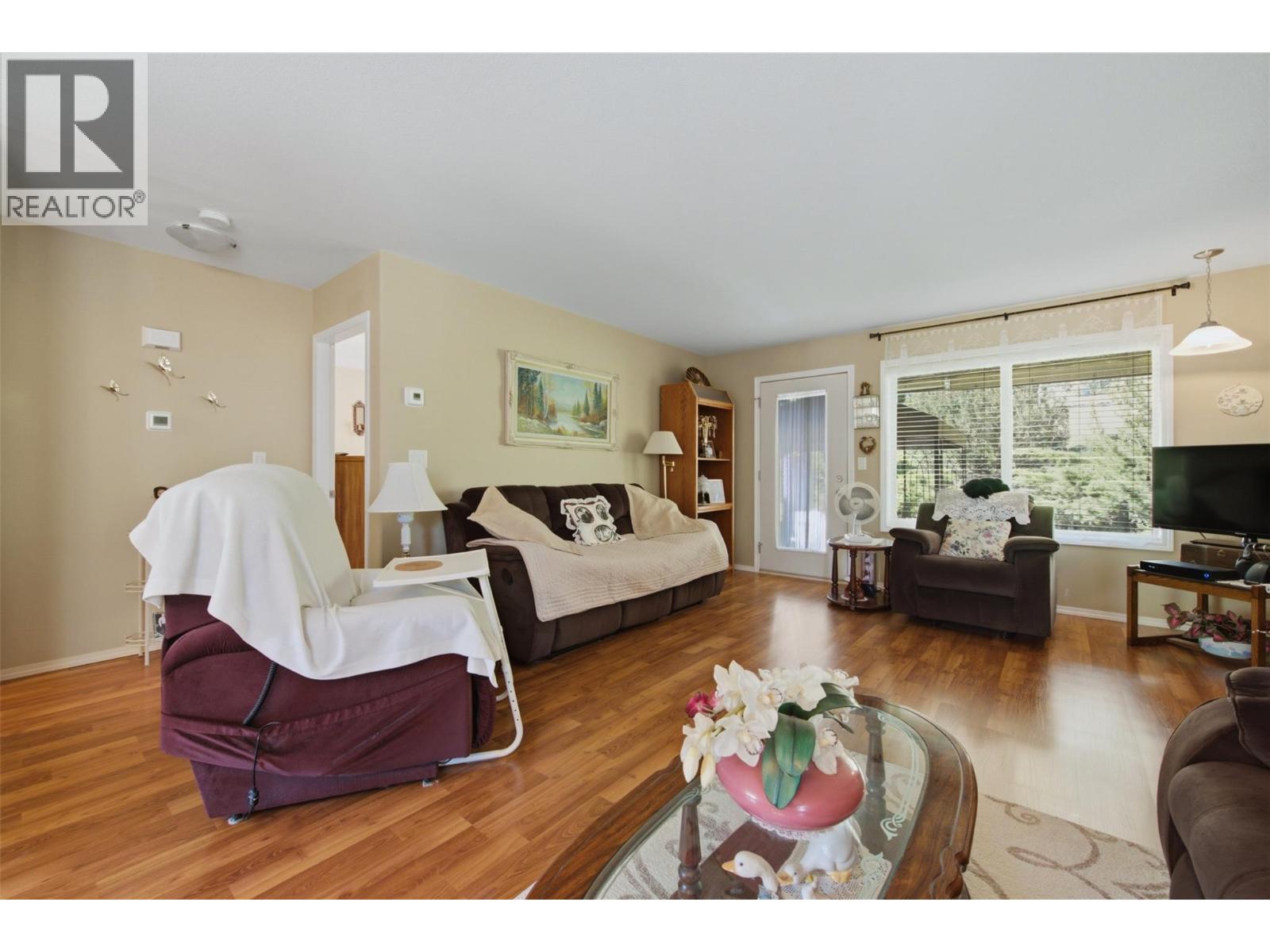 2675 Pine Avenue Unit# 41, Lumby, British Columbia  V0E 2G5 - Photo 19 - 10396786