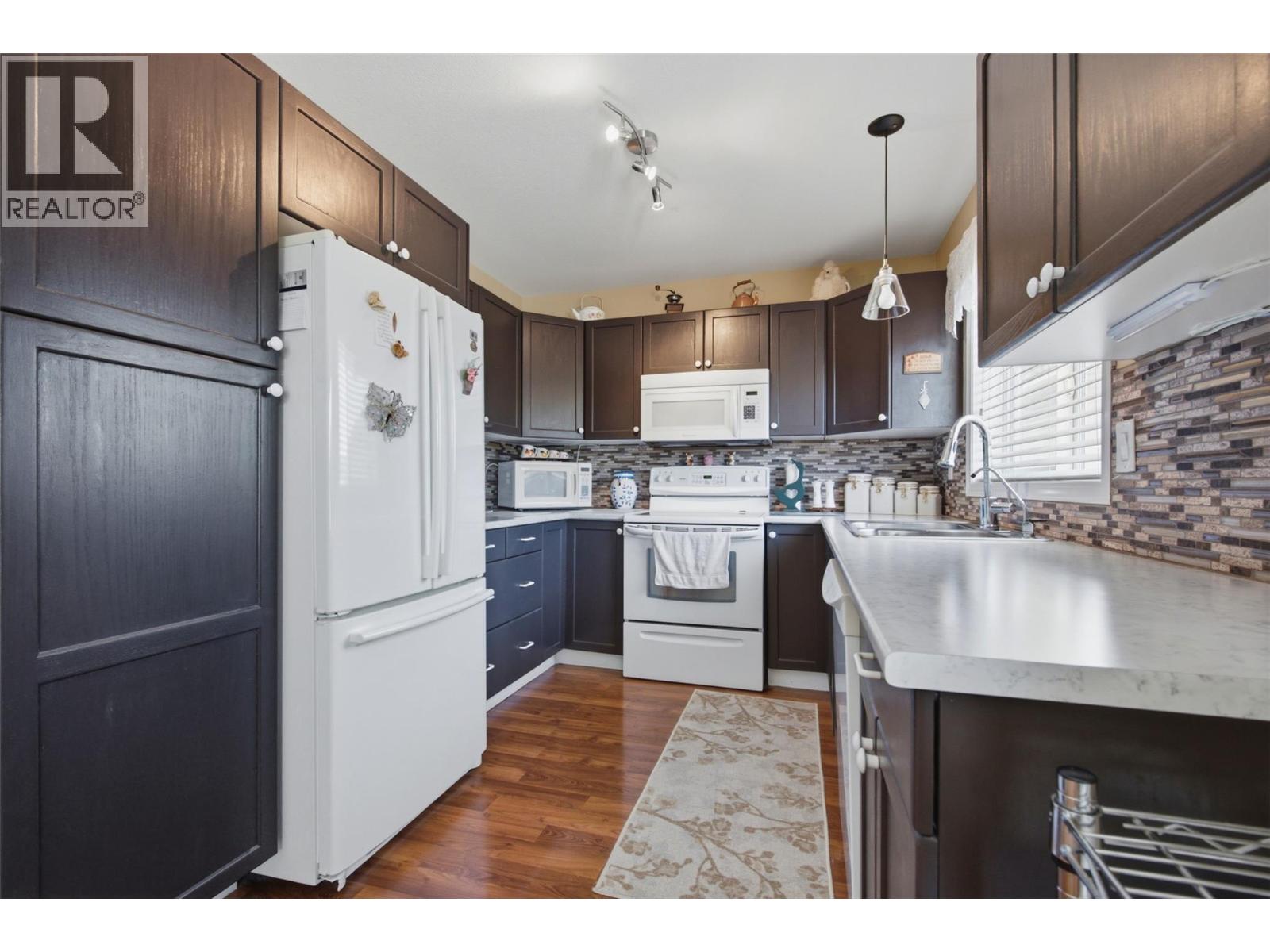 2675 Pine Avenue Unit# 41, Lumby, British Columbia  V0E 2G5 - Photo 29 - 10396786