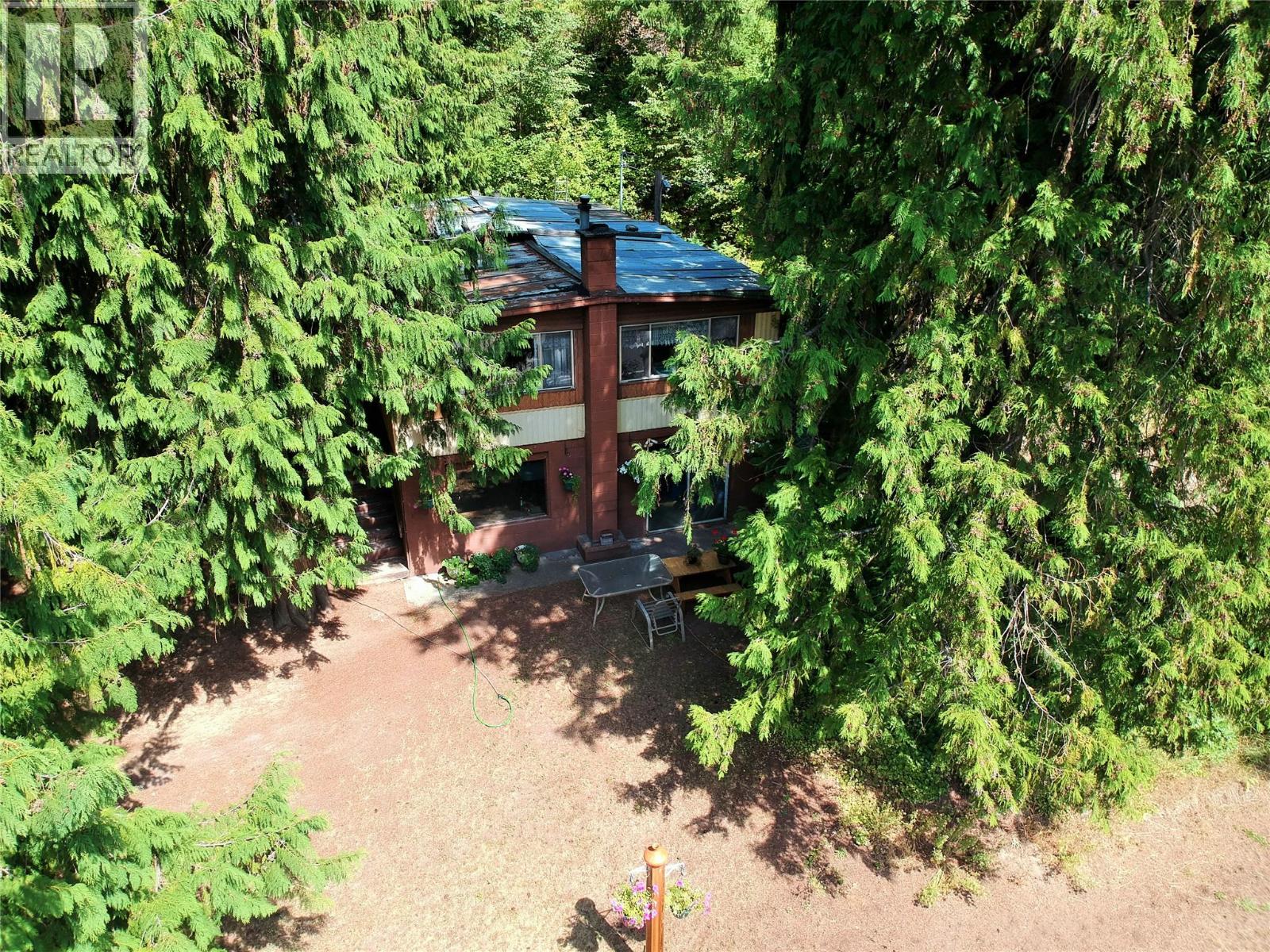 30 Old Town Road, Sicamous, British Columbia  V0E 2V1 - Photo 13 - 10396657