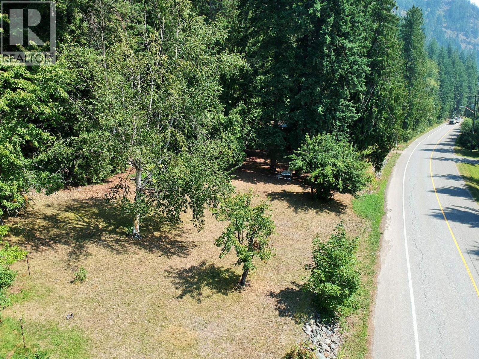 30 Old Town Road, Sicamous, British Columbia  V0E 2V1 - Photo 9 - 10396657