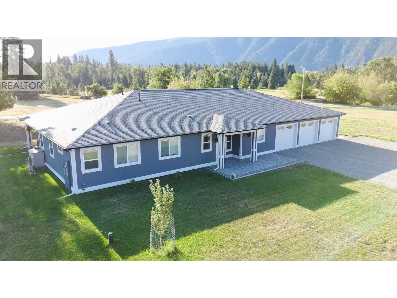 6560 25th Street, Grand Forks, British Columbia  V0H 1H0 - Photo 2 - 10396801