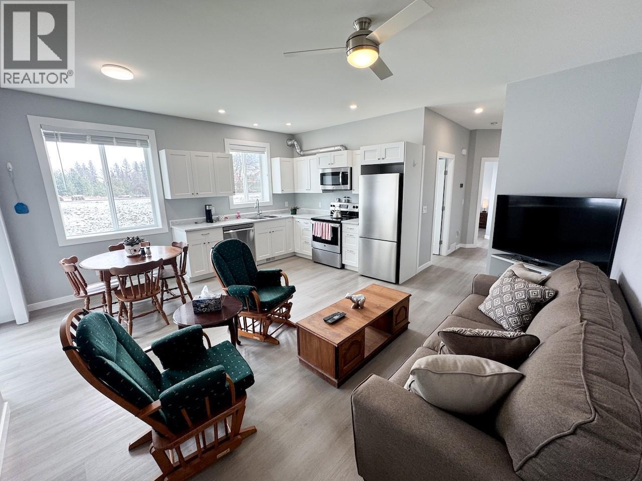 6560 25th Street, Grand Forks, British Columbia  V0H 1H0 - Photo 35 - 10396801