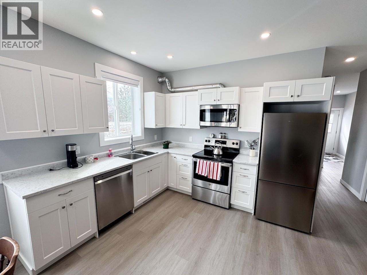 6560 25th Street, Grand Forks, British Columbia  V0H 1H0 - Photo 37 - 10396801