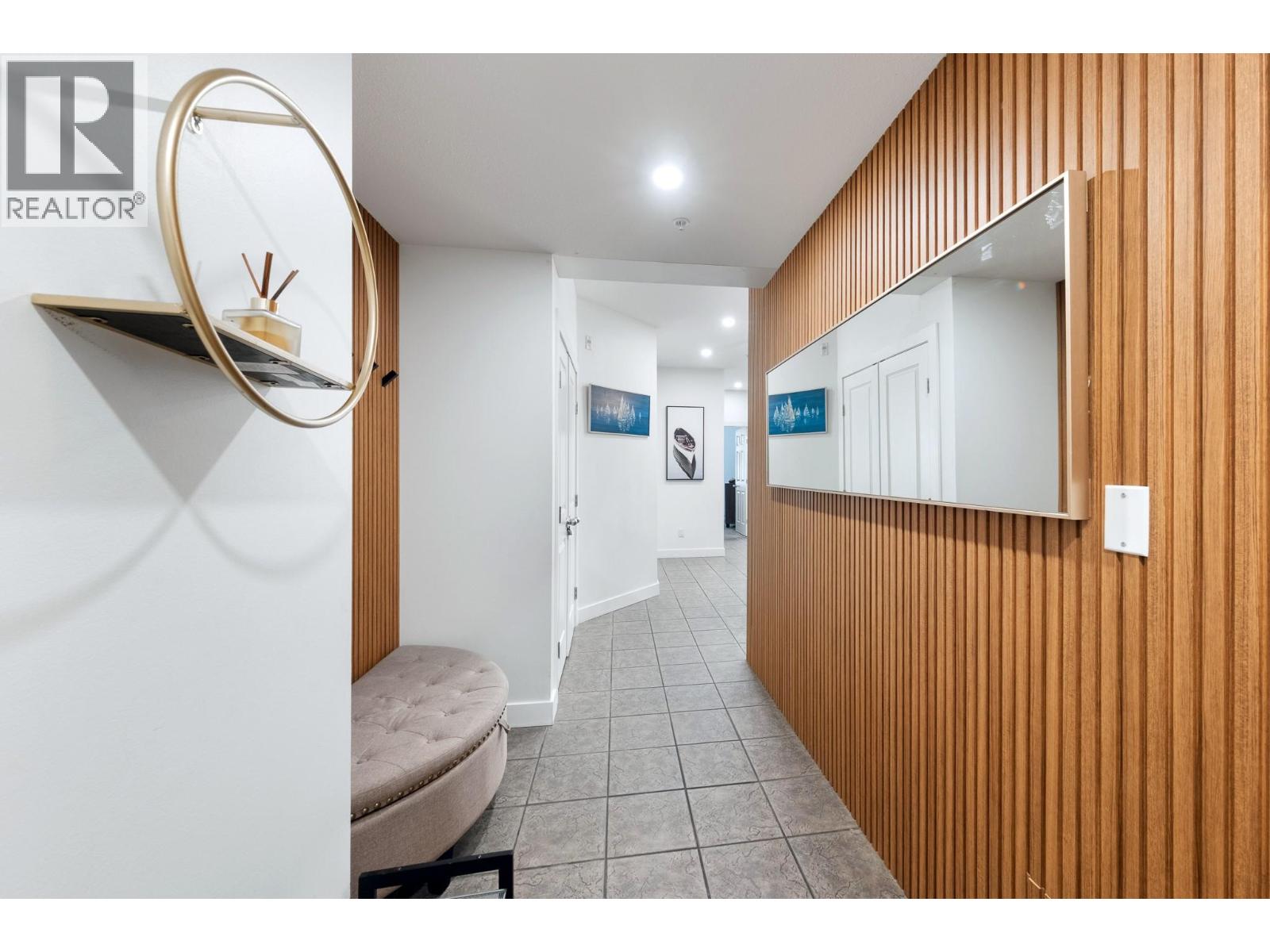 1088 Sunset Drive Unit# 352, Kelowna, British Columbia  V1Y 9W1 - Photo 3 - 10396743