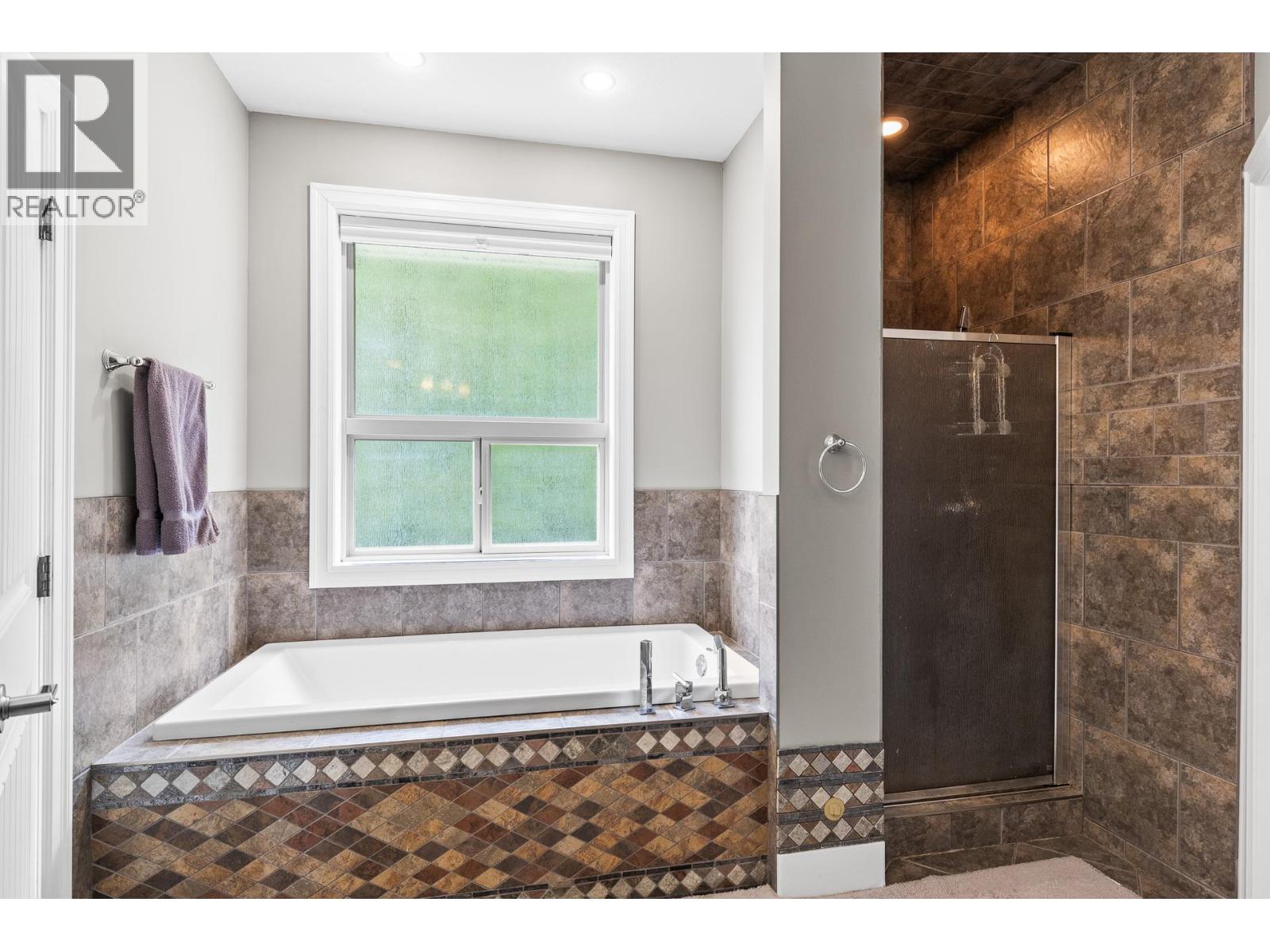 546 Gowen Place, Kelowna, British Columbia  V1W 5B4 - Photo 24 - 10396808