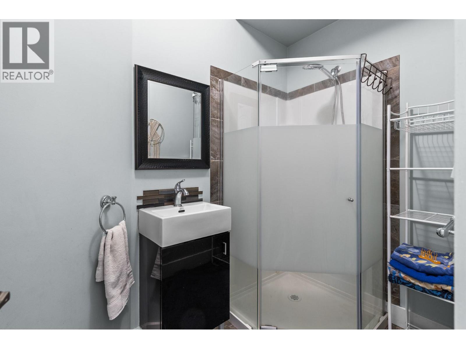 546 Gowen Place, Kelowna, British Columbia  V1W 5B4 - Photo 27 - 10396808