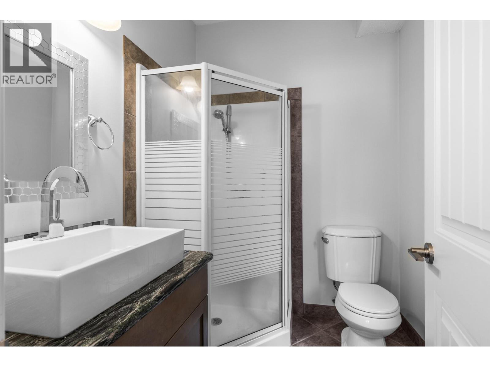 546 Gowen Place, Kelowna, British Columbia  V1W 5B4 - Photo 30 - 10396808