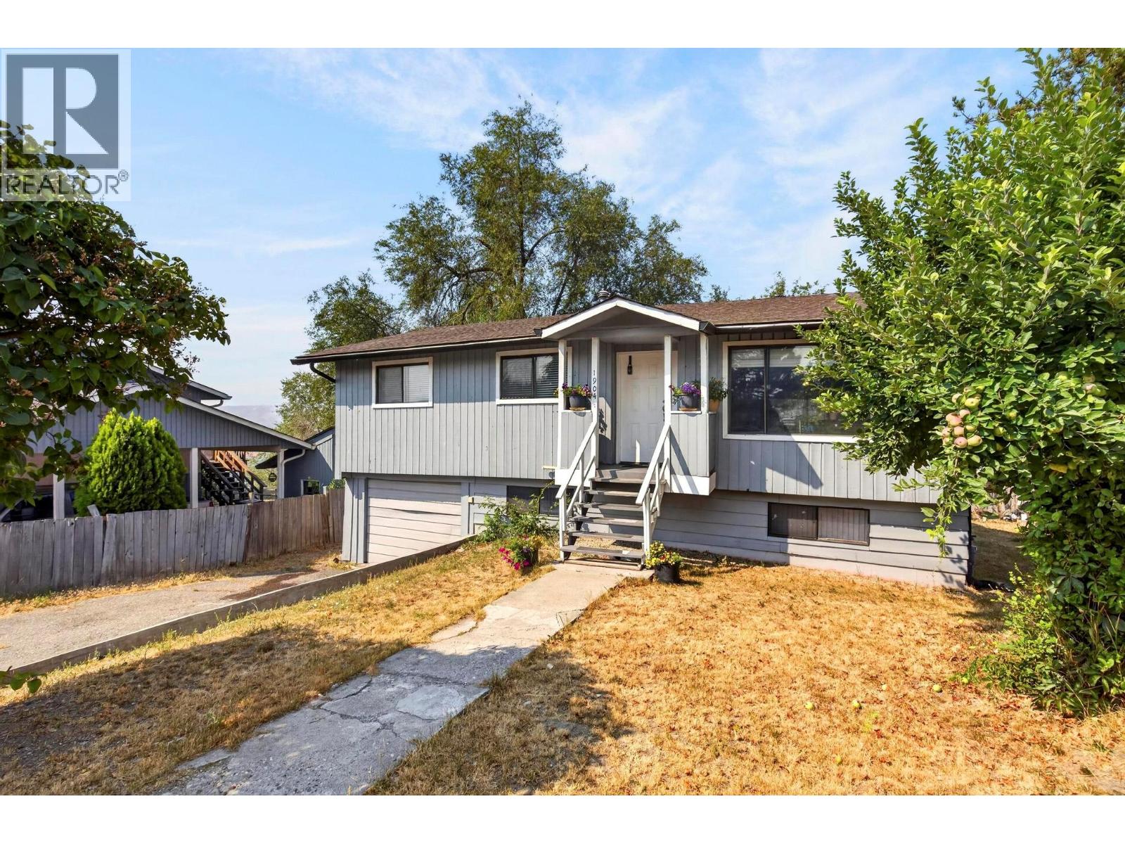 1904 22nd Street, Vernon, British Columbia  V1T 7G2 - Photo 1 - 10396769