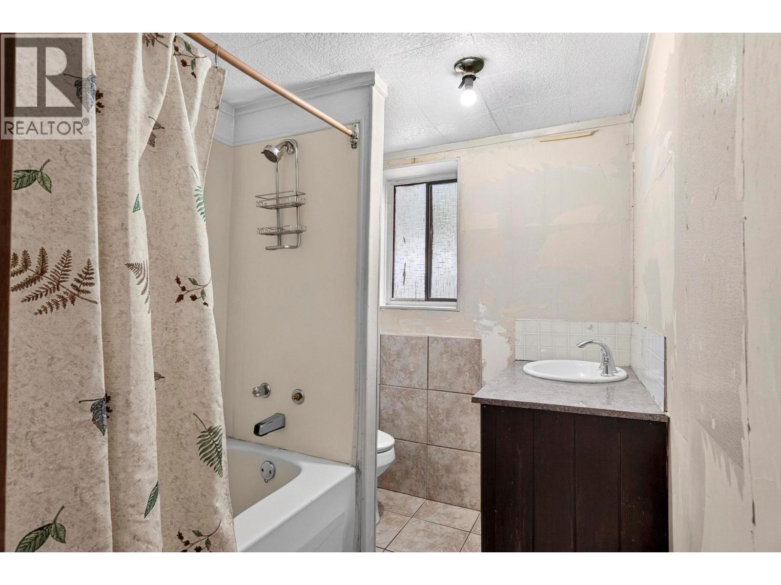 1904 22nd Street, Vernon, British Columbia  V1T 7G2 - Photo 16 - 10396769