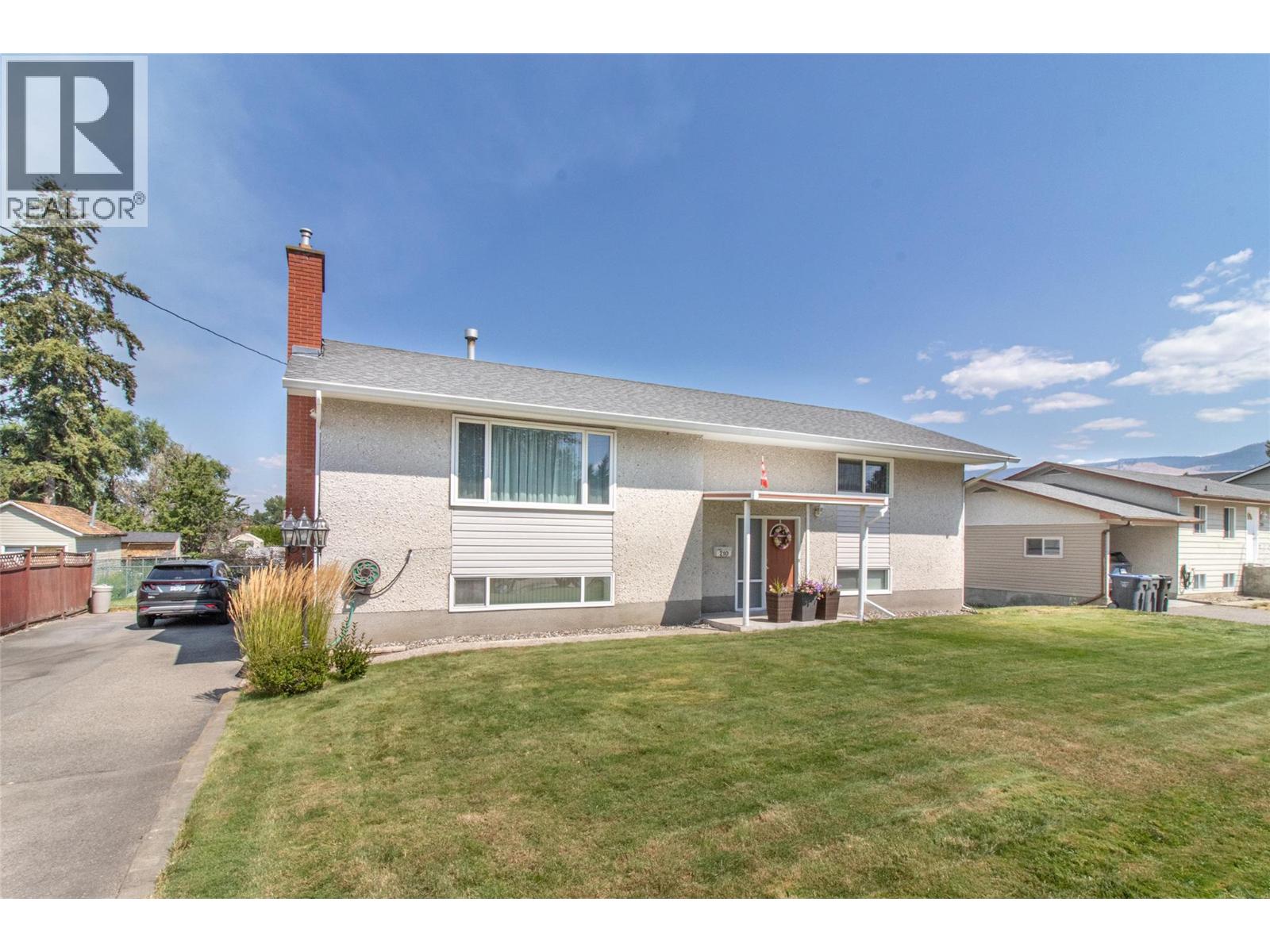 210 Wallace Road, Kelowna, British Columbia  V1X 4T1 - Photo 1 - 10396692
