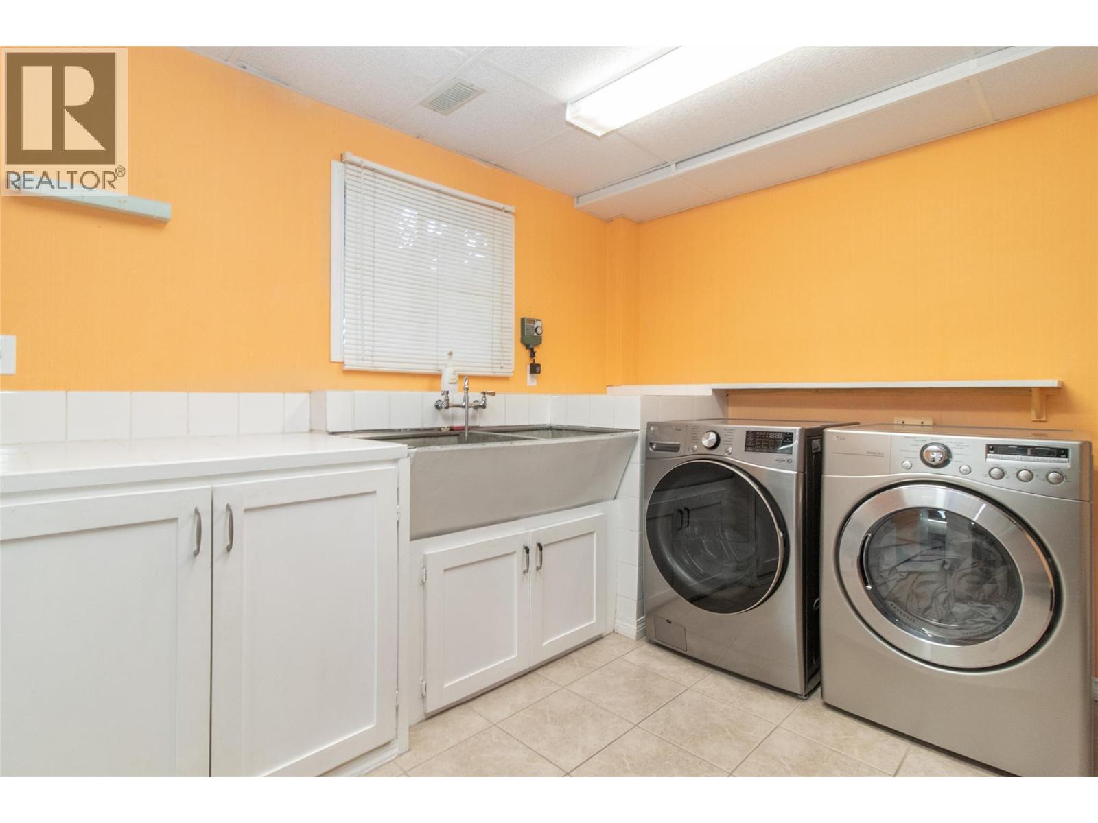 210 Wallace Road, Kelowna, British Columbia  V1X 4T1 - Photo 35 - 10396692