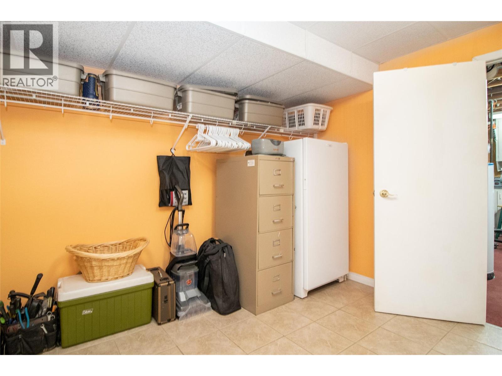 210 Wallace Road, Kelowna, British Columbia  V1X 4T1 - Photo 36 - 10396692