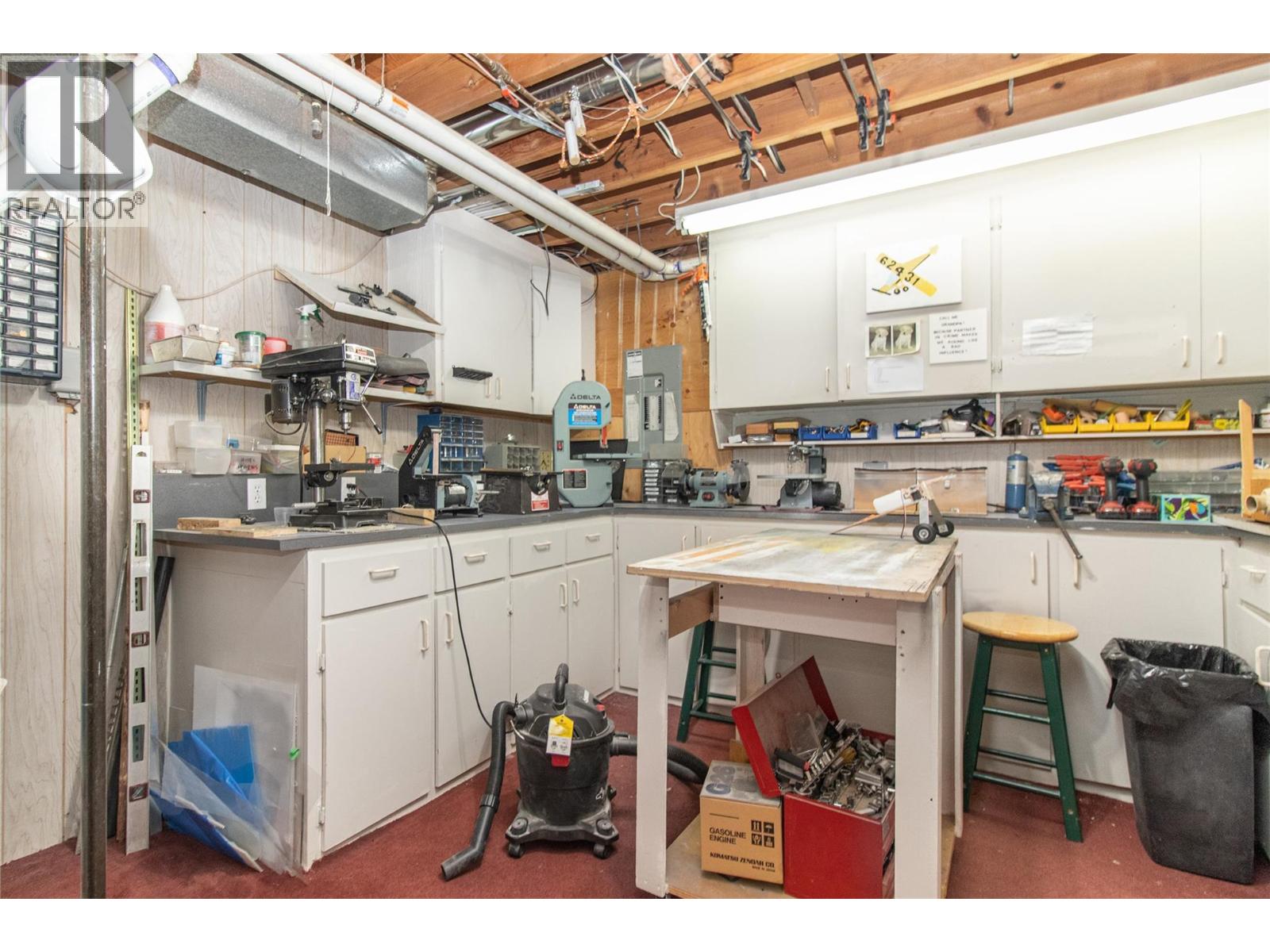 210 Wallace Road, Kelowna, British Columbia  V1X 4T1 - Photo 37 - 10396692