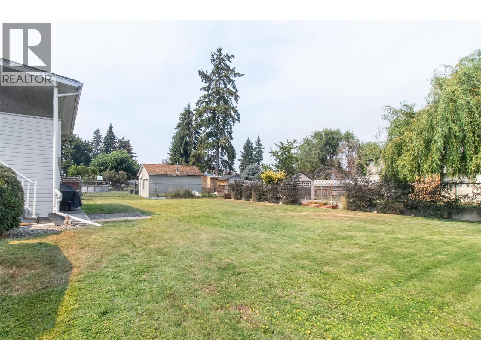 210 Wallace Road, Kelowna, British Columbia  V1X 4T1 - Photo 43 - 10396692