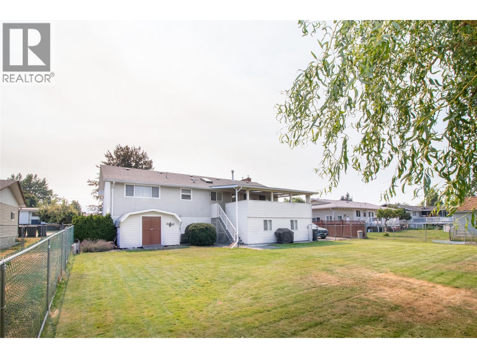 210 Wallace Road, Kelowna, British Columbia  V1X 4T1 - Photo 45 - 10396692