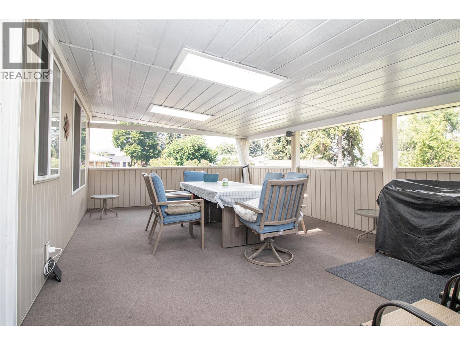 210 Wallace Road, Kelowna, British Columbia  V1X 4T1 - Photo 47 - 10396692