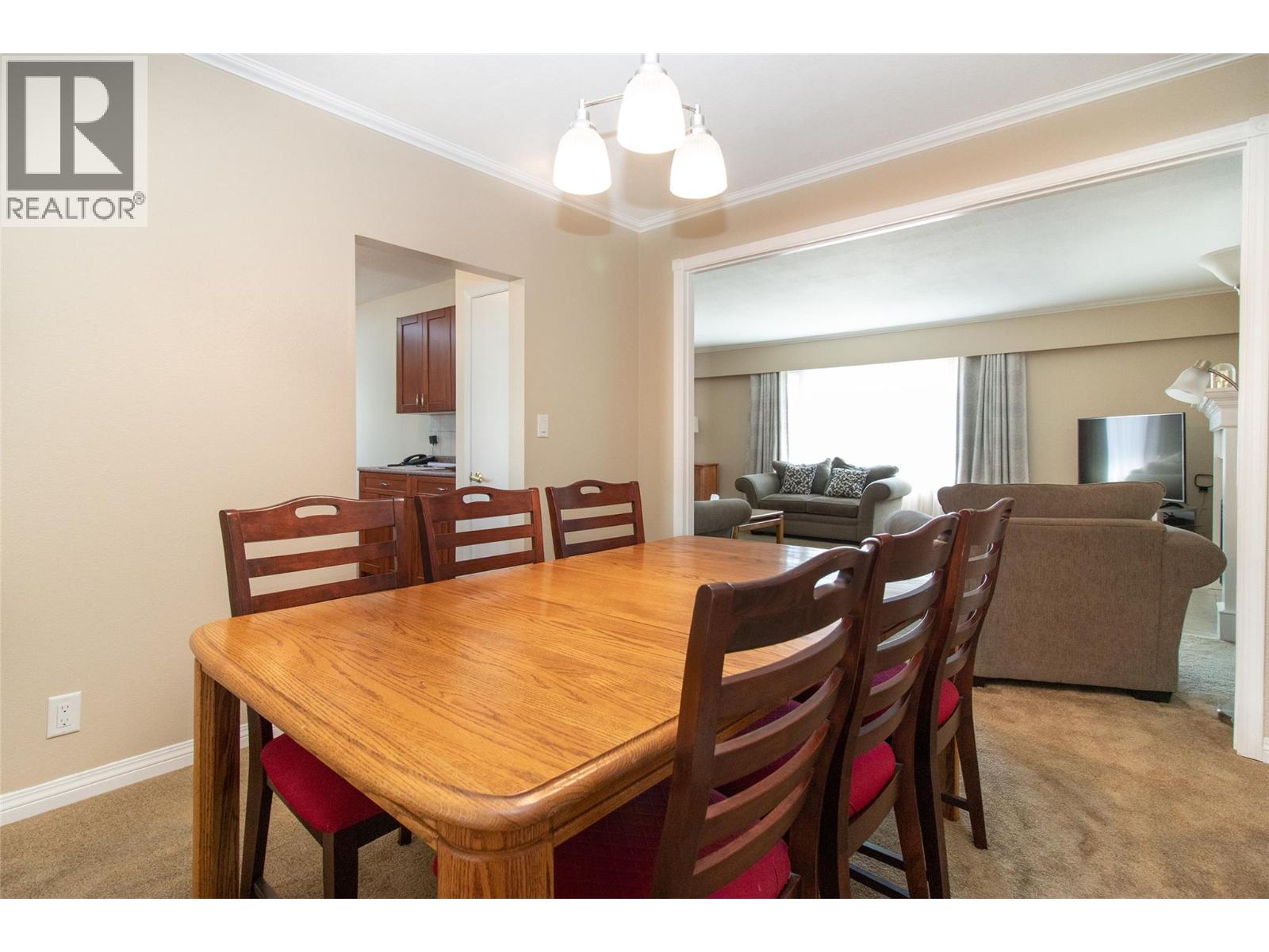 210 Wallace Road, Kelowna, British Columbia  V1X 4T1 - Photo 8 - 10396692
