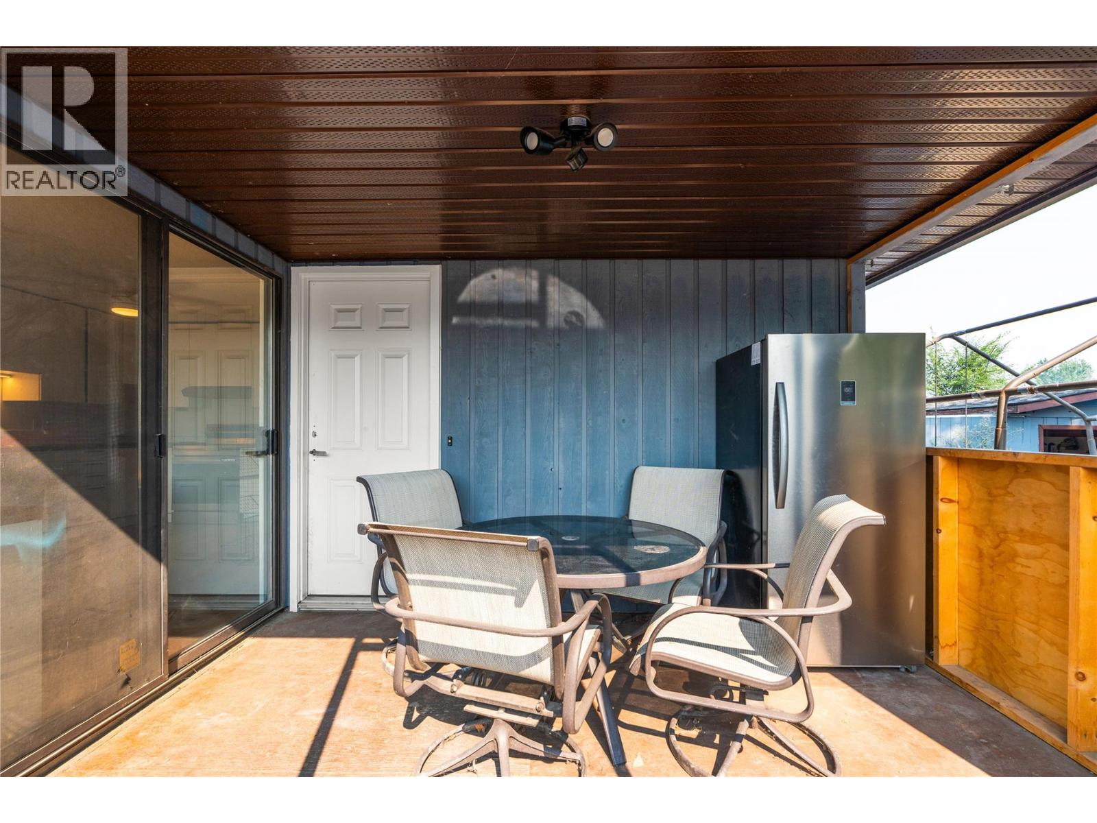 5503 South Vernon Court, Vernon, British Columbia  V1T 8N6 - Photo 34 - 10396138