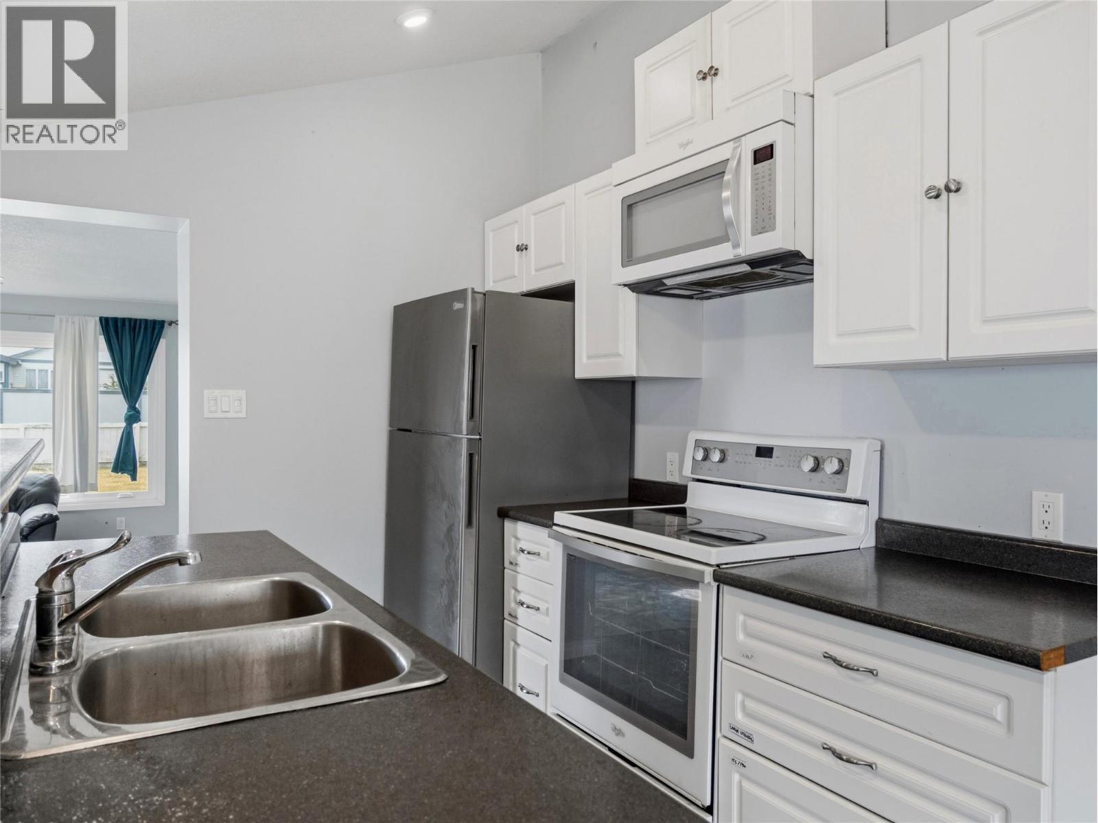 10744 17 Street, Dawson Creek, British Columbia  V1G 4C5 - Photo 13 - 10396817