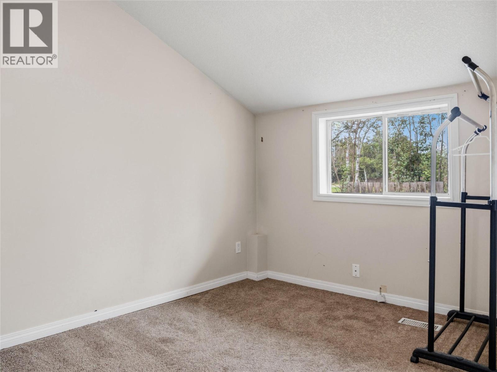 10744 17 Street, Dawson Creek, British Columbia  V1G 4C5 - Photo 16 - 10396817