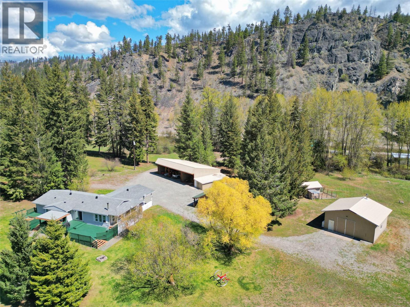 1094 Highway 5a, Princeton, British Columbia  V0X 1W0 - Photo 2 - 10396811