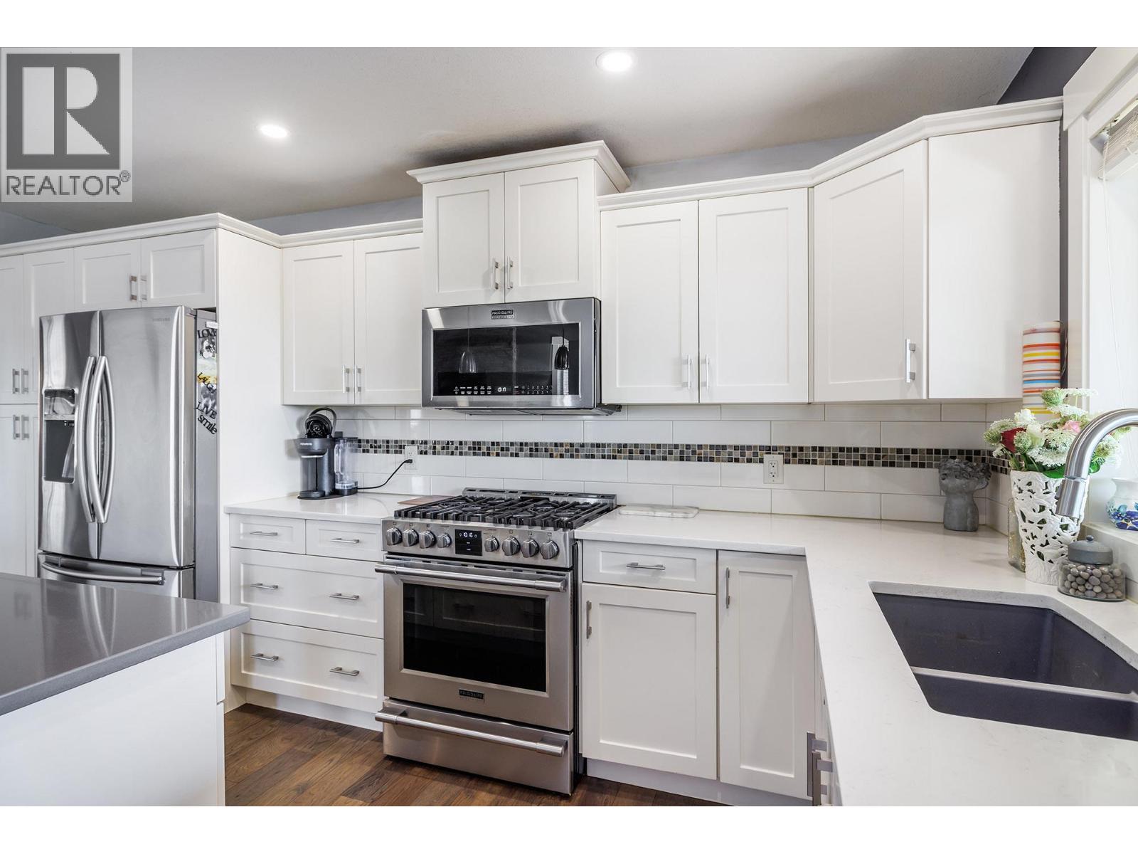 2040 Rosealee Lane Unit# 35, West Kelowna, British Columbia  V1Z 4C5 - Photo 10 - 10396731