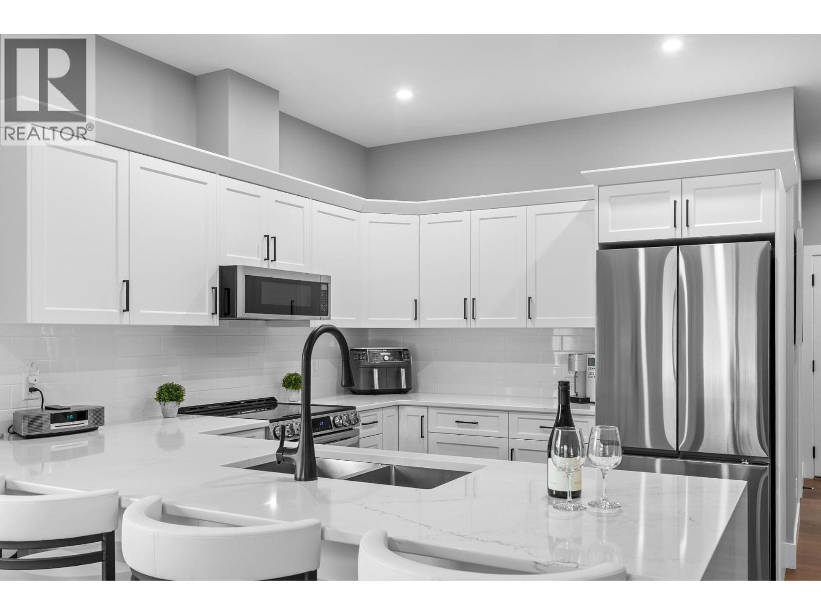 3763 St. James Drive, West Kelowna, British Columbia  V4T 0G3 - Photo 7 - 10396816
